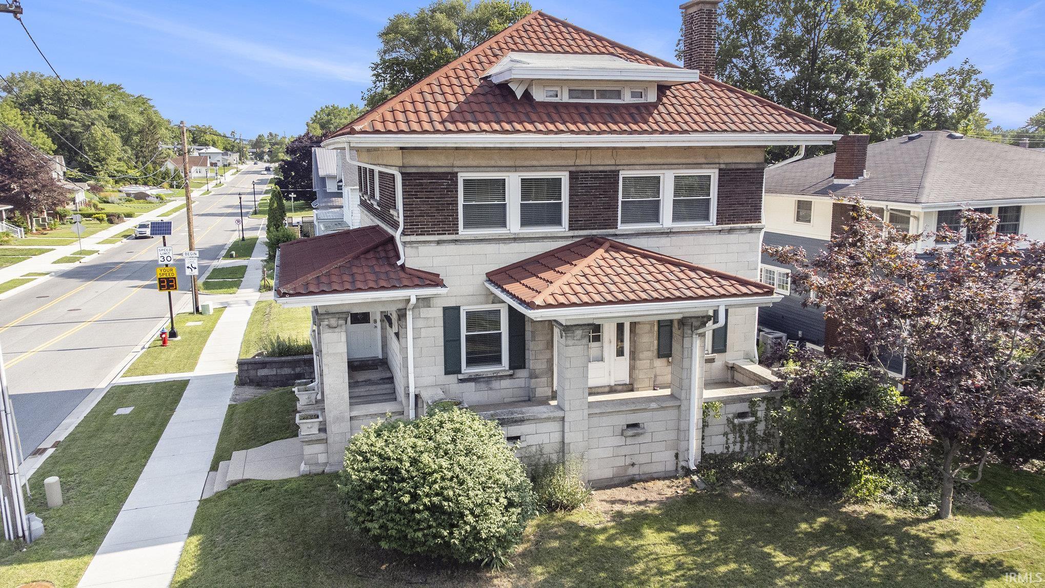 301 Edgewater