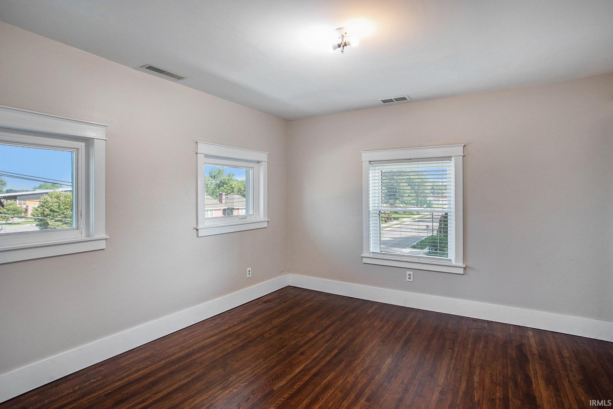 301 Edgewater