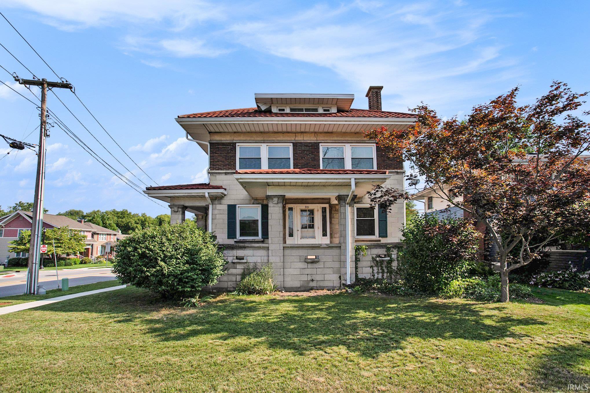 301 Edgewater