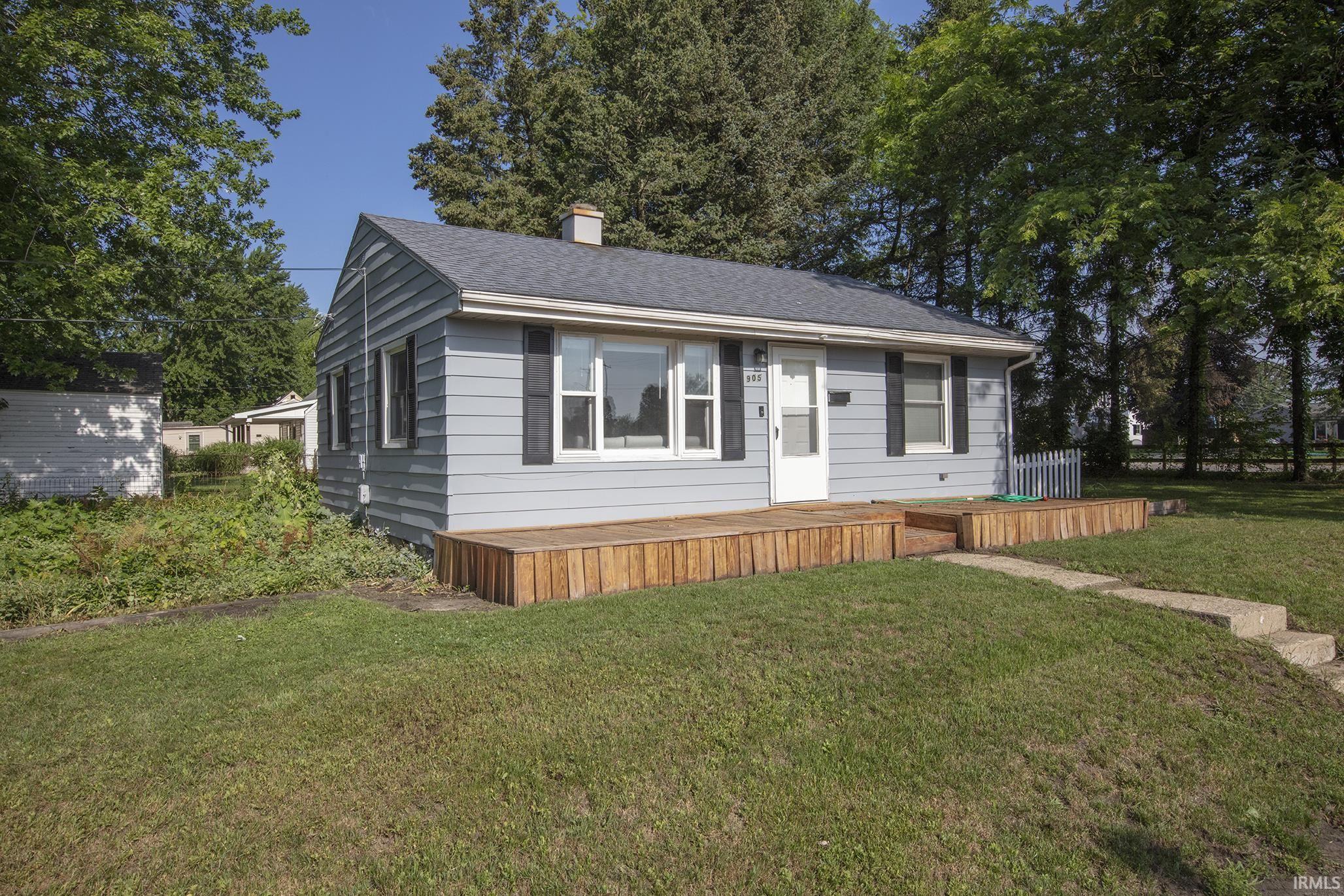 905 Birchwood