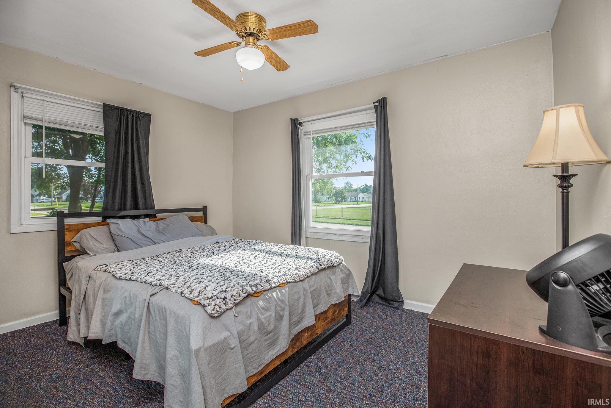 905 Birchwood