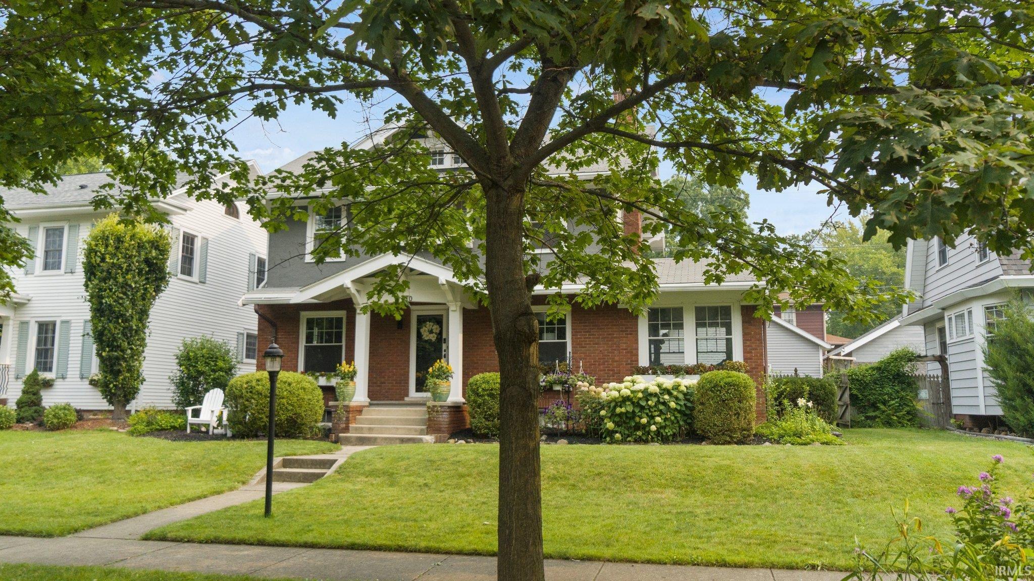 810 Oakdale