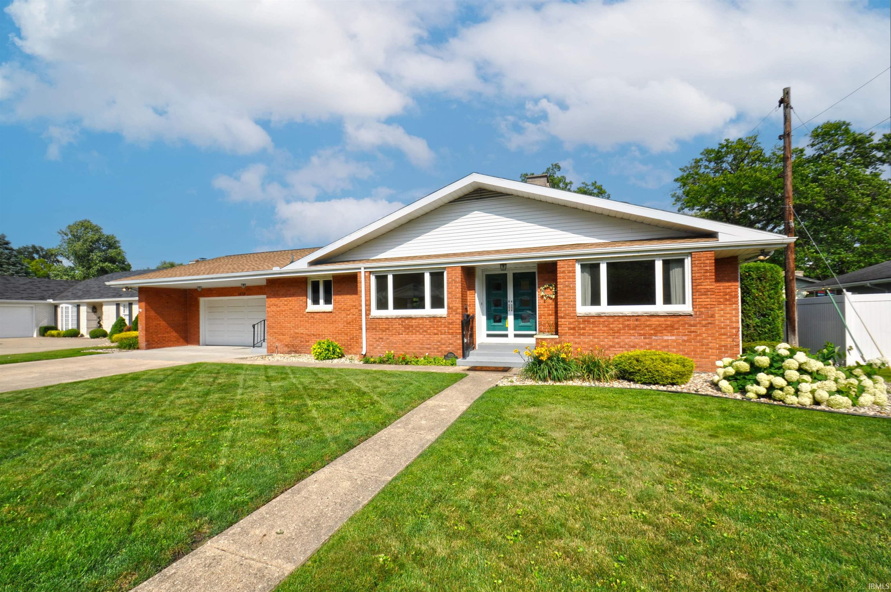 1028 Rosemary