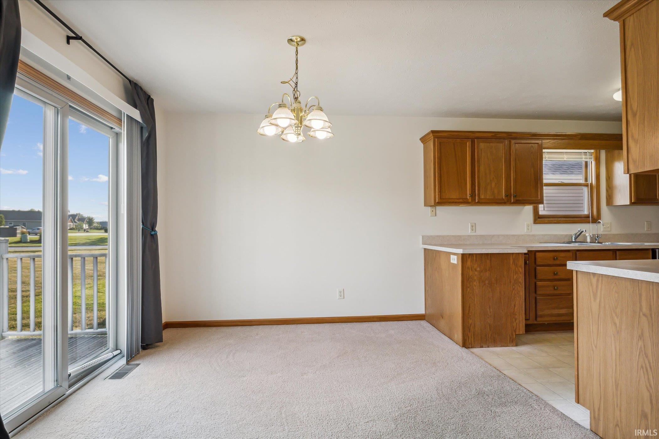 1530 Clover Creek