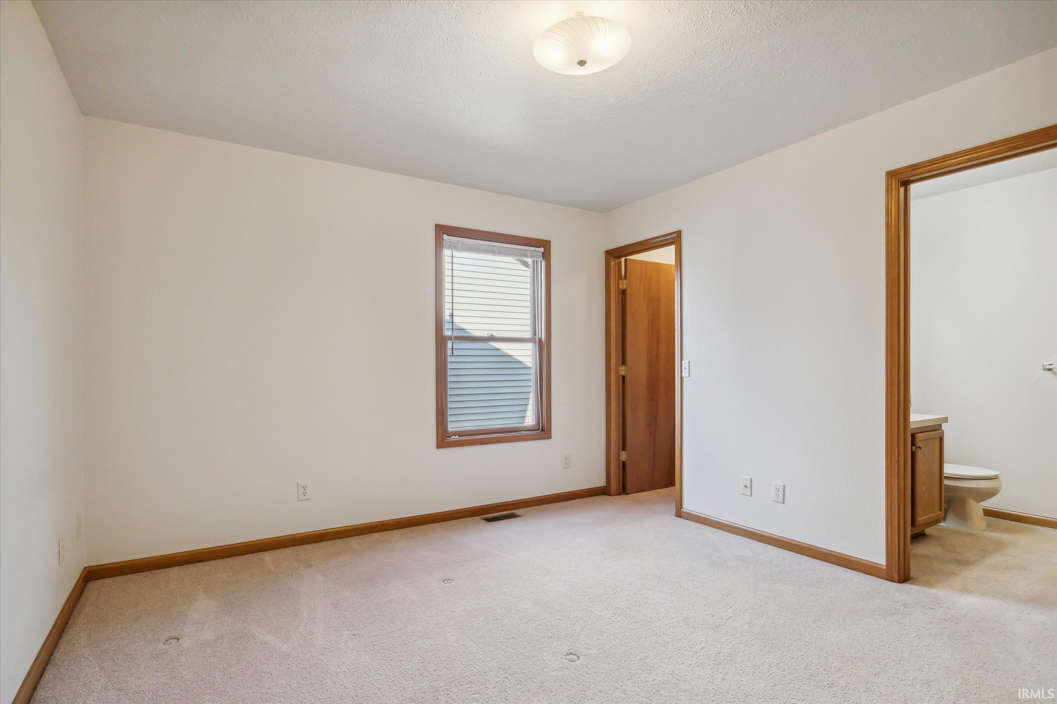 1530 Clover Creek