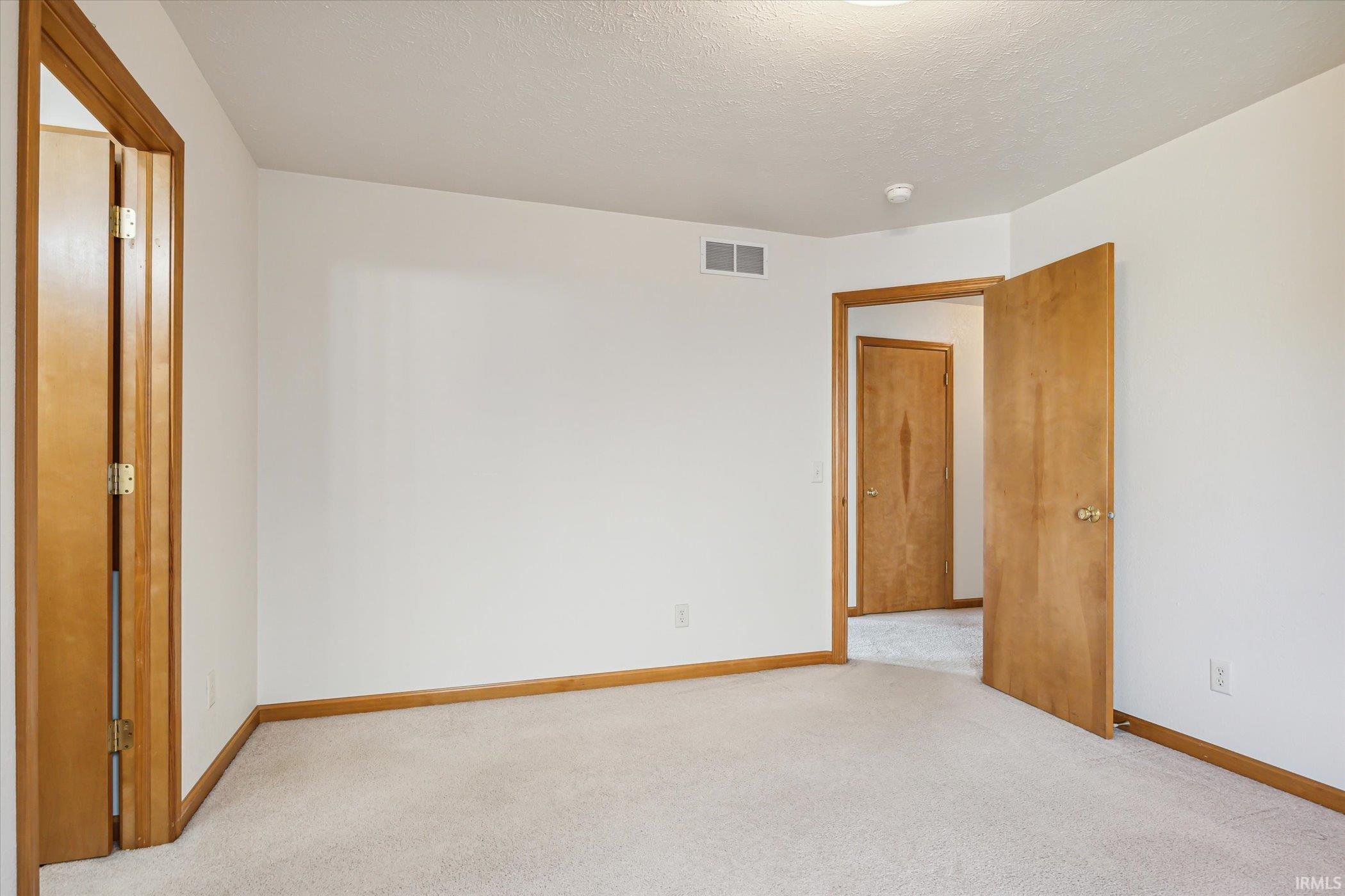1530 Clover Creek
