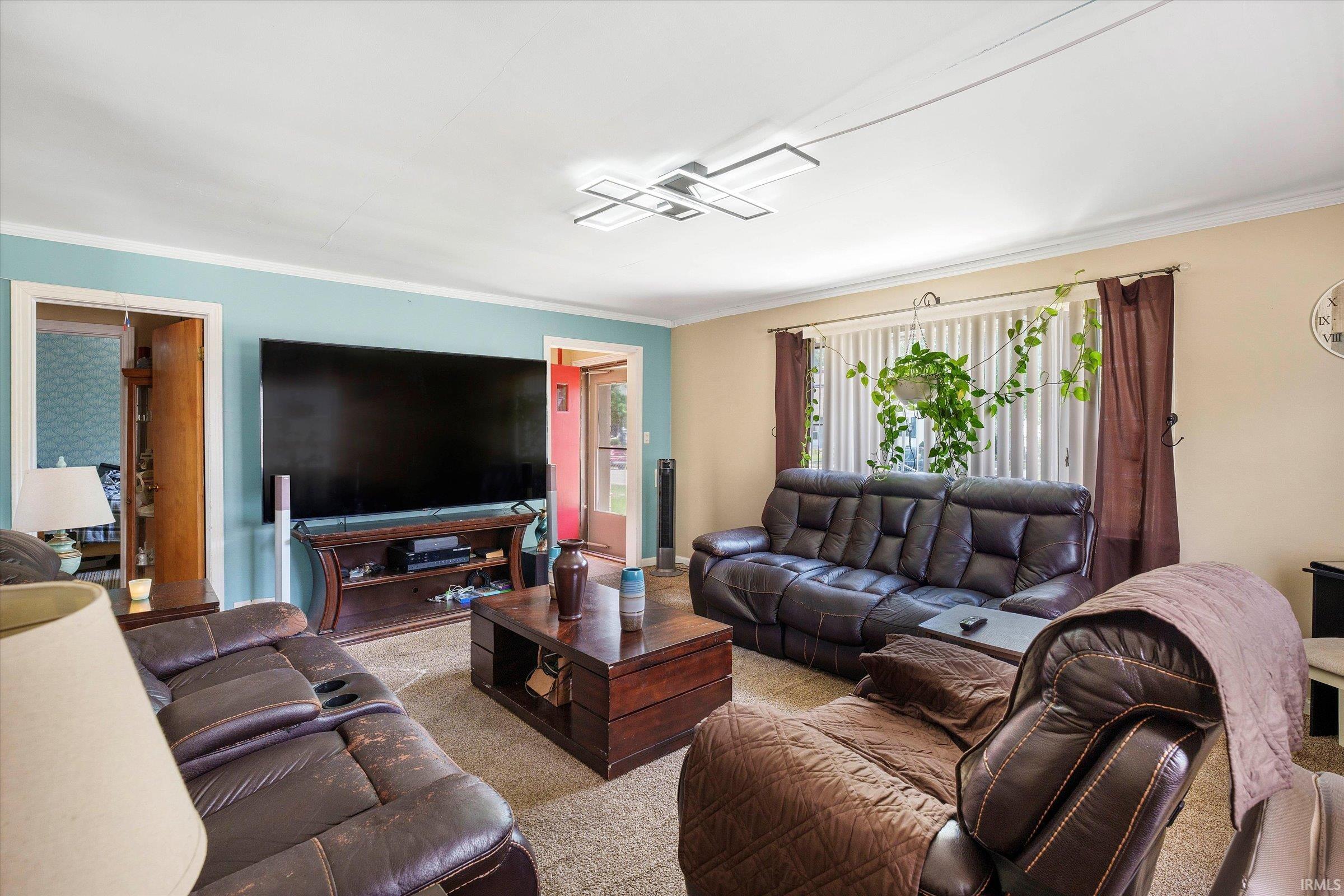2121 Inglewood