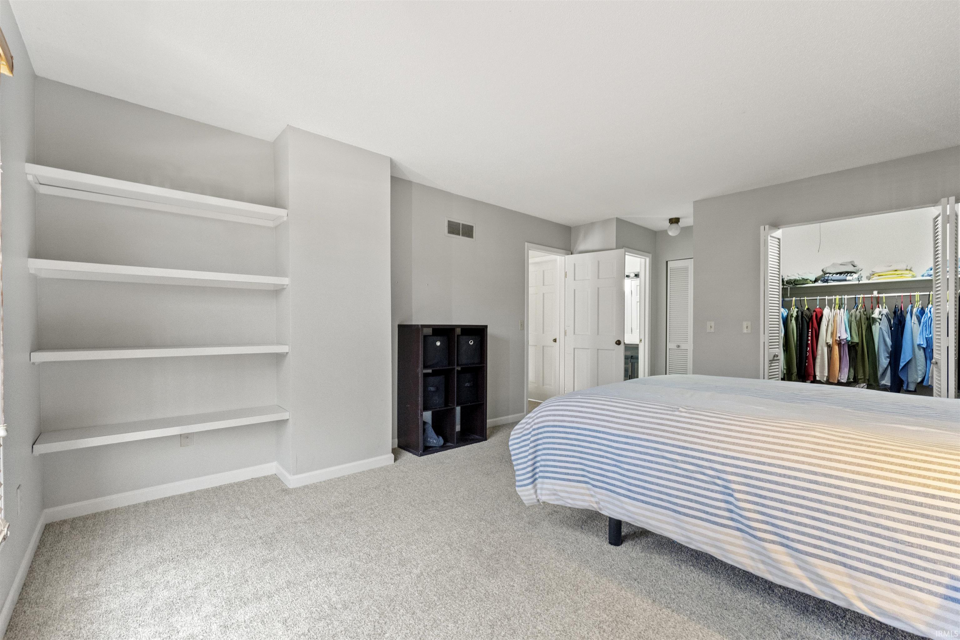 5022 Pinebrook