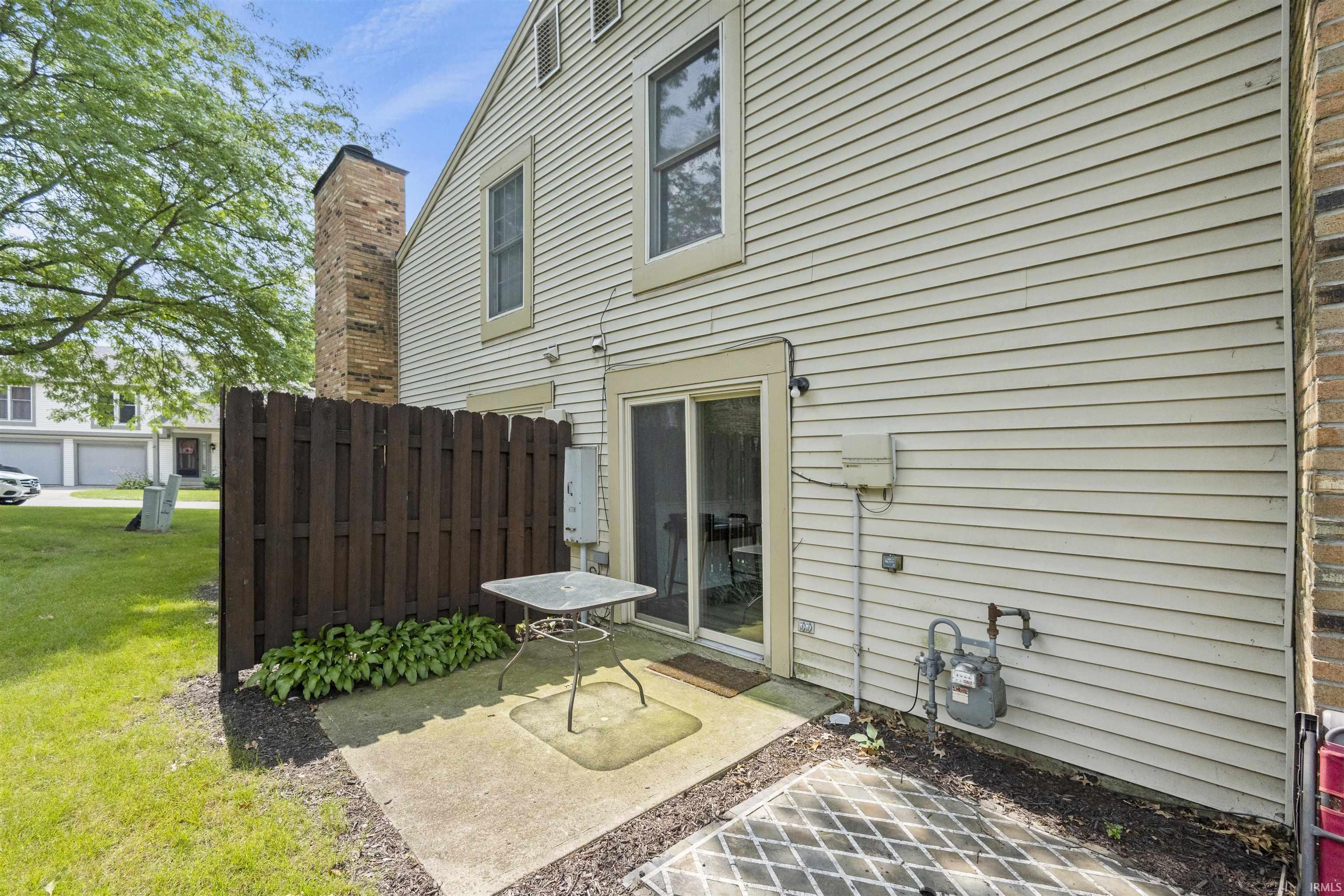 5022 Pinebrook