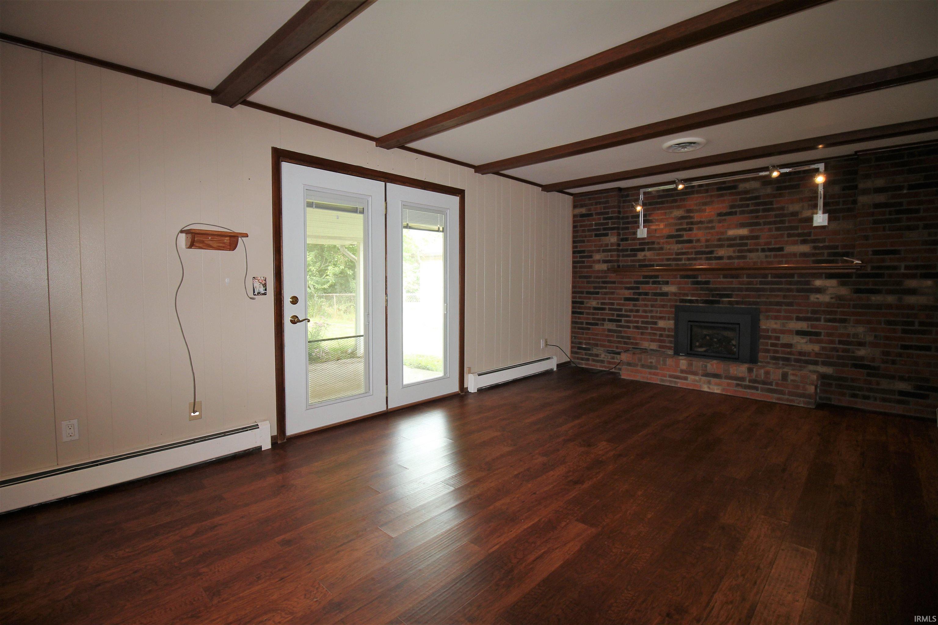 704 Brentwood