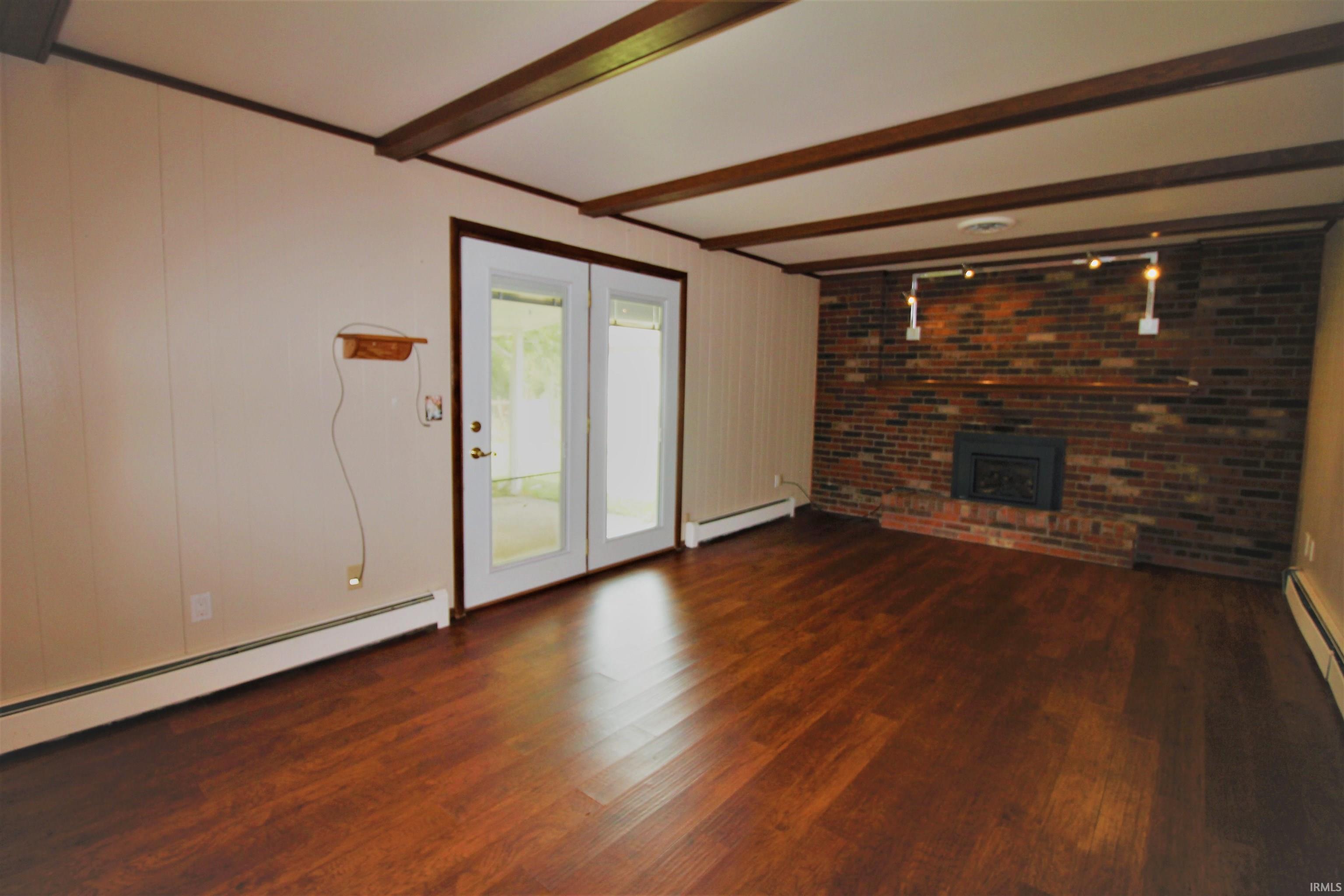 704 Brentwood