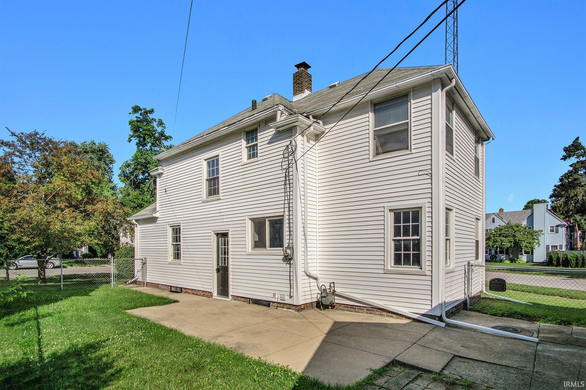 2502 Erskine