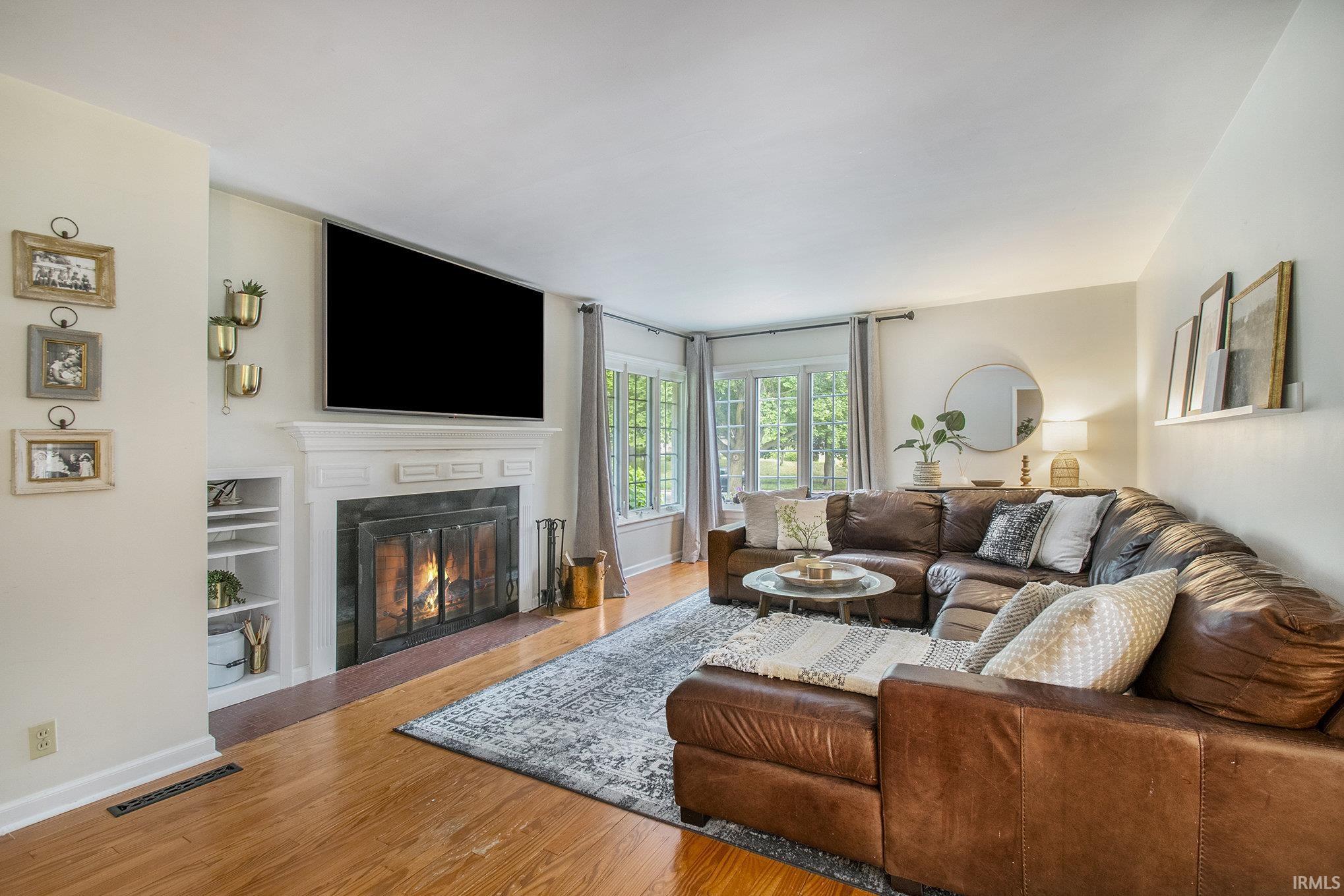 2216 Madison