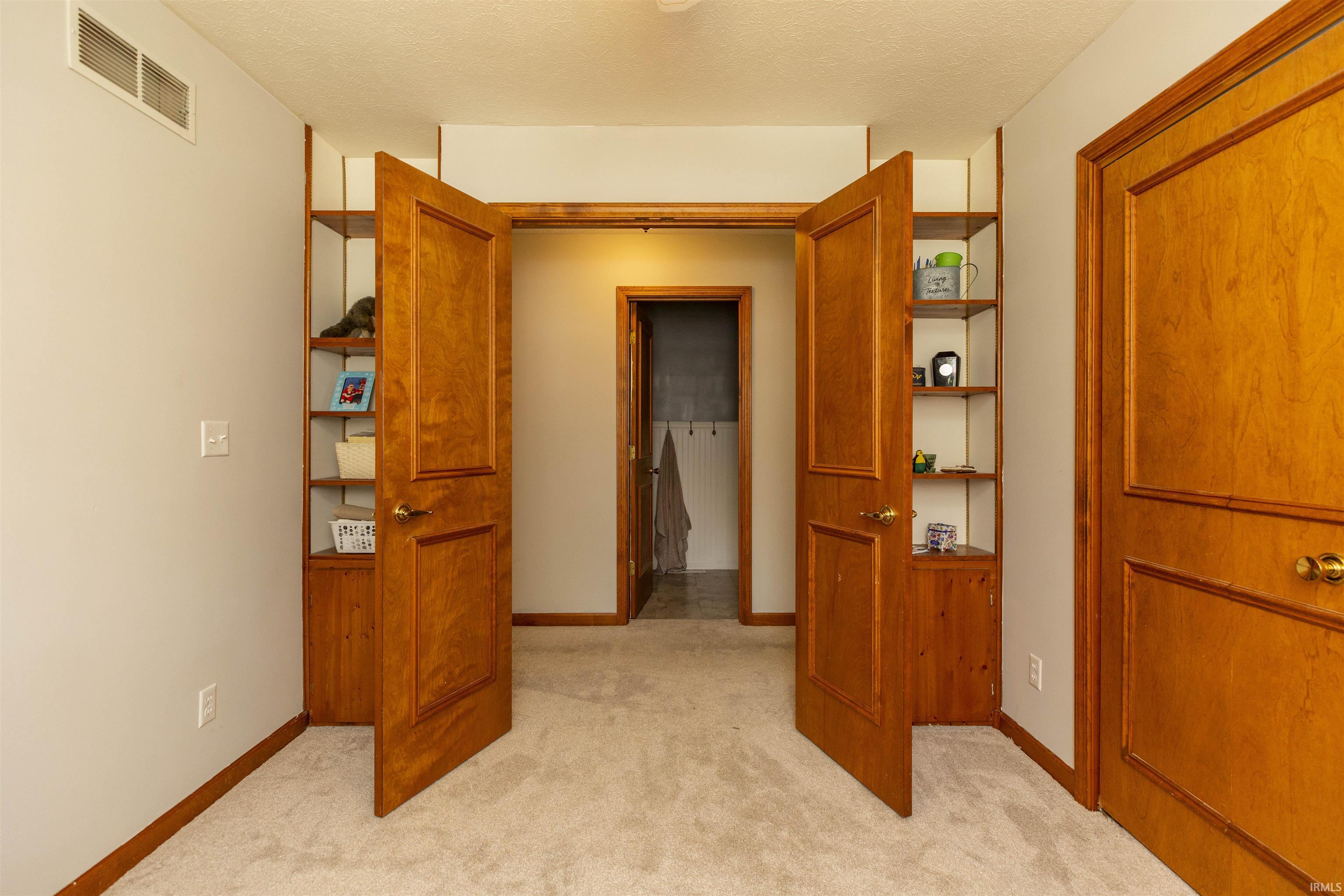 51930 Meadow Crest