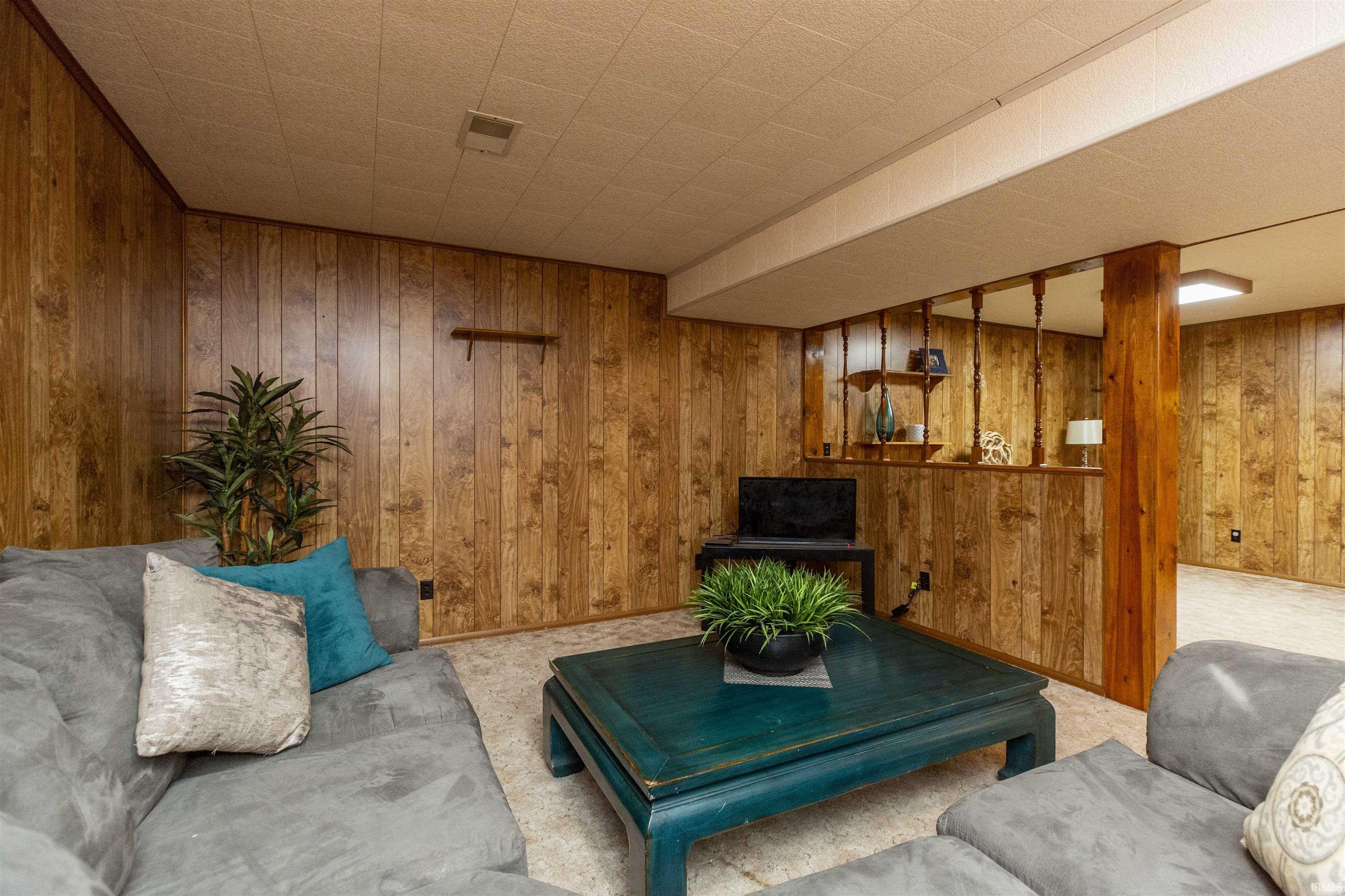 51930 Meadow Crest