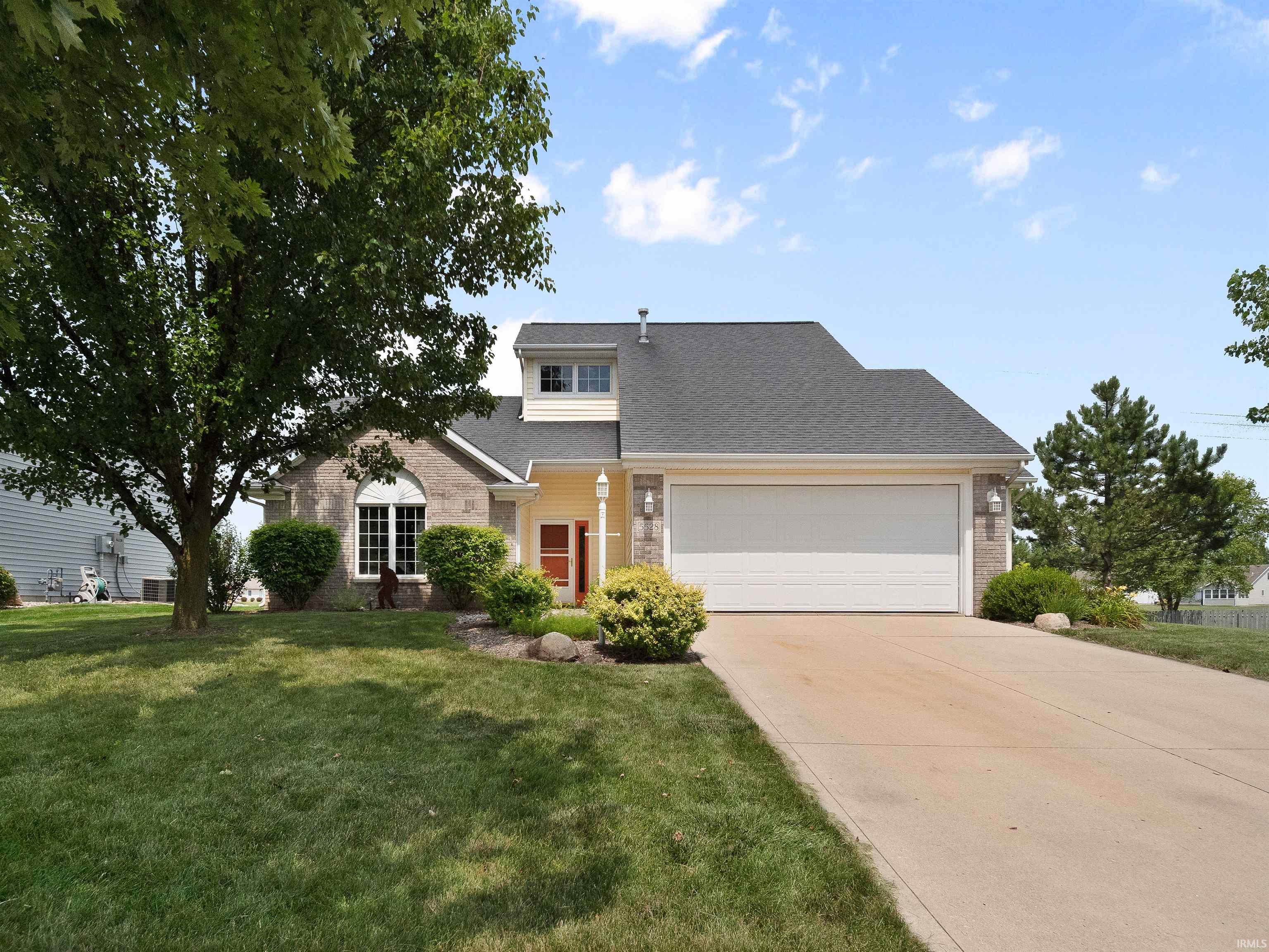 5528 Dennison