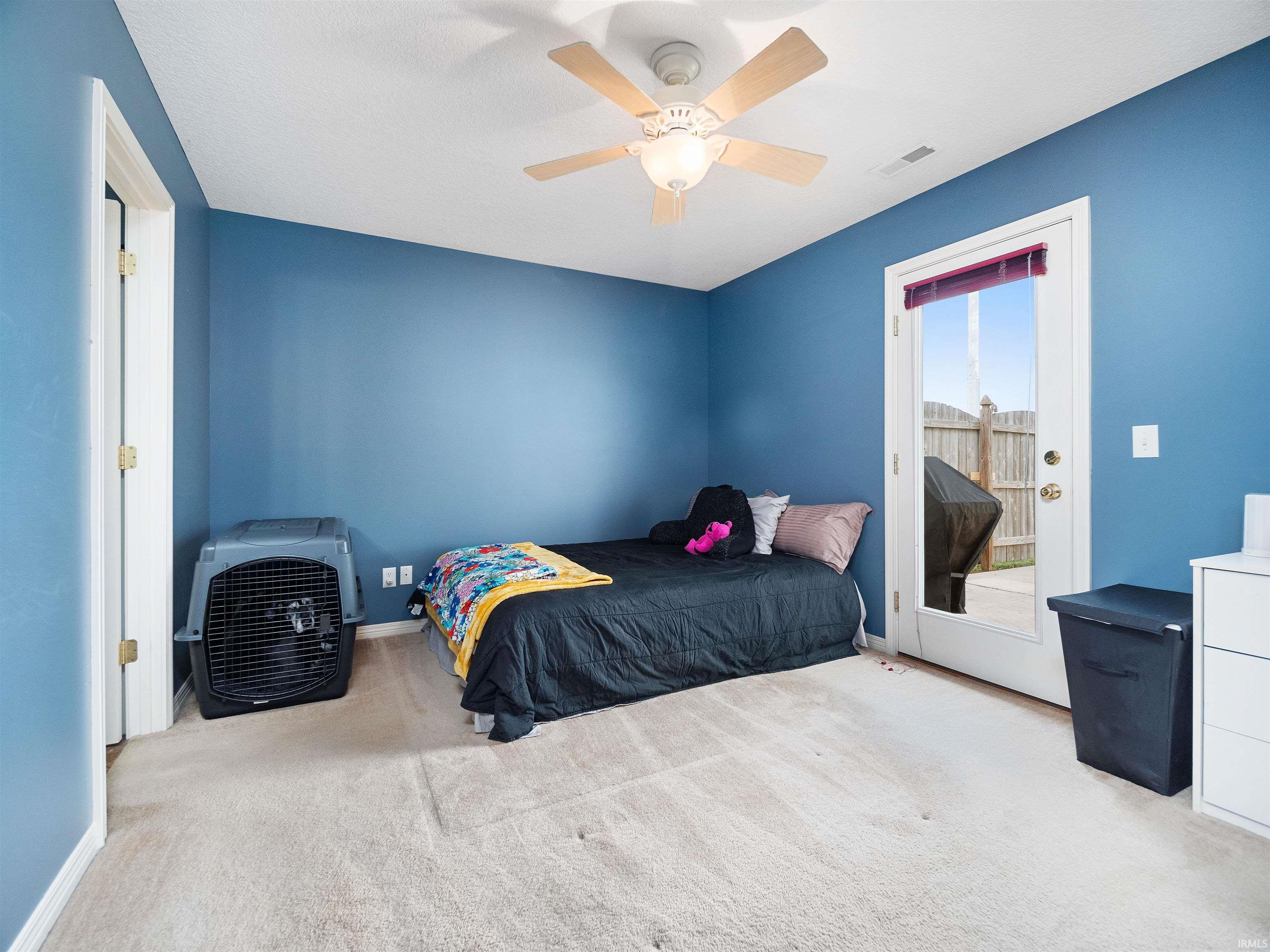 5528 Dennison