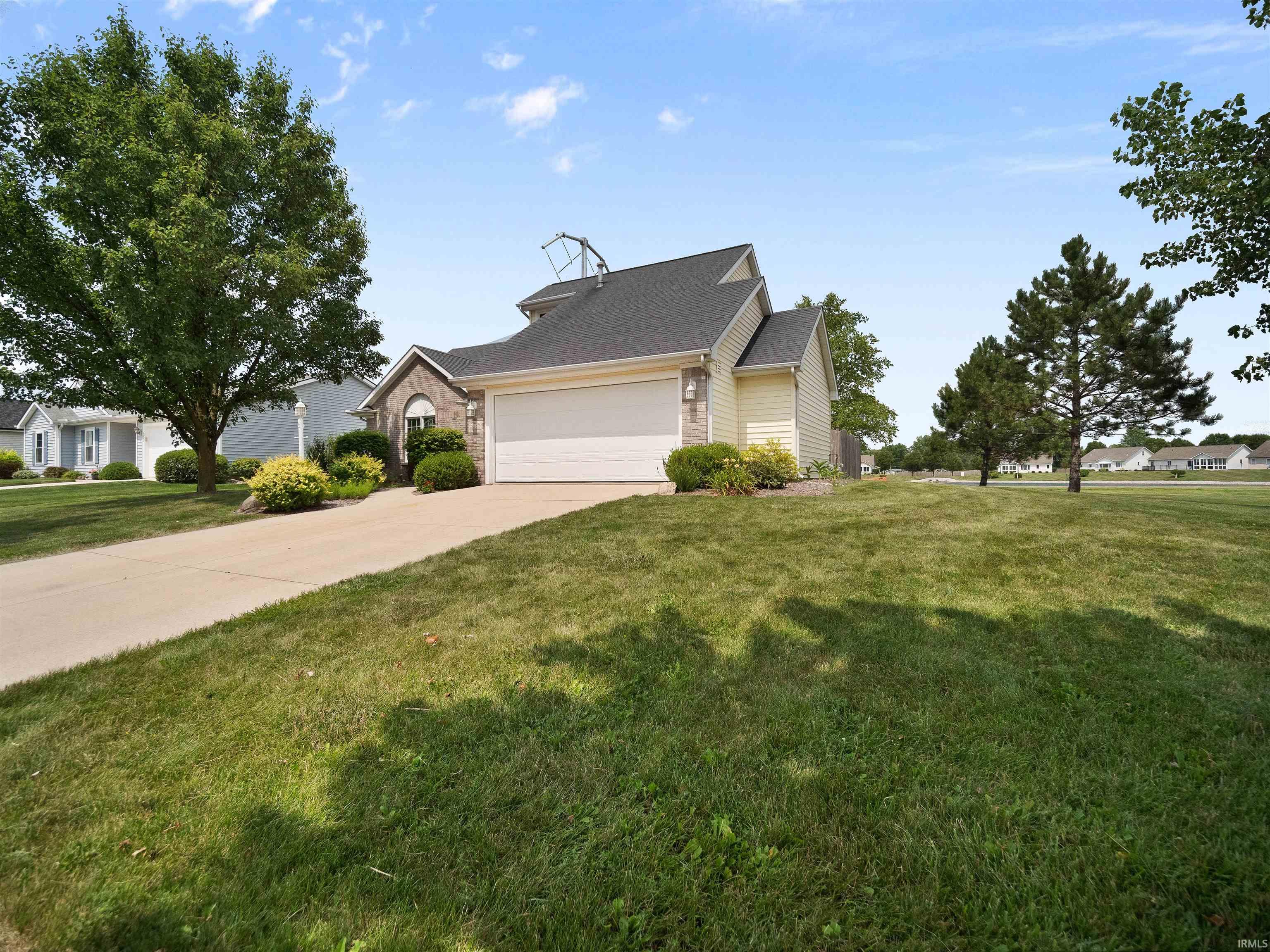 5528 Dennison