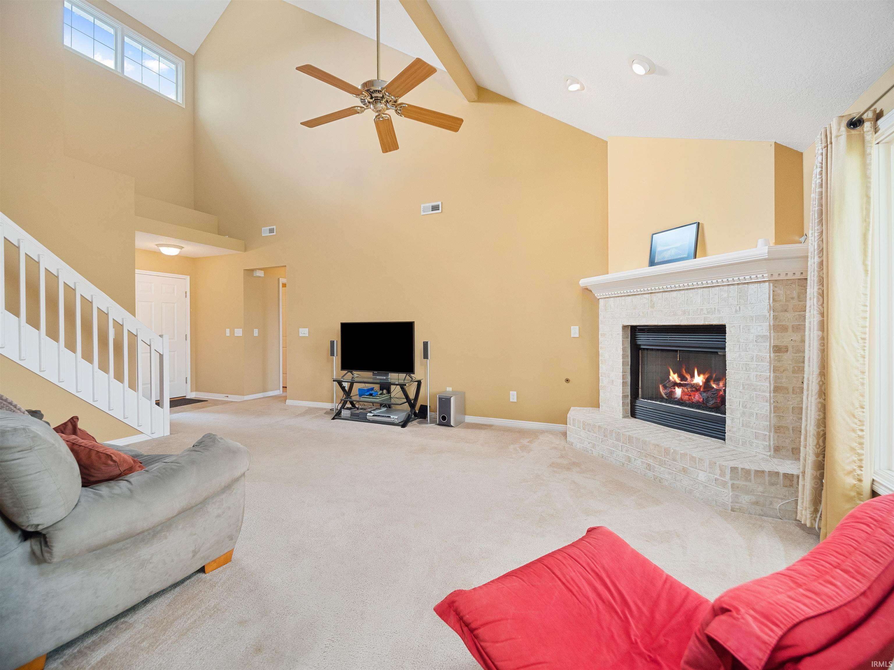 5528 Dennison