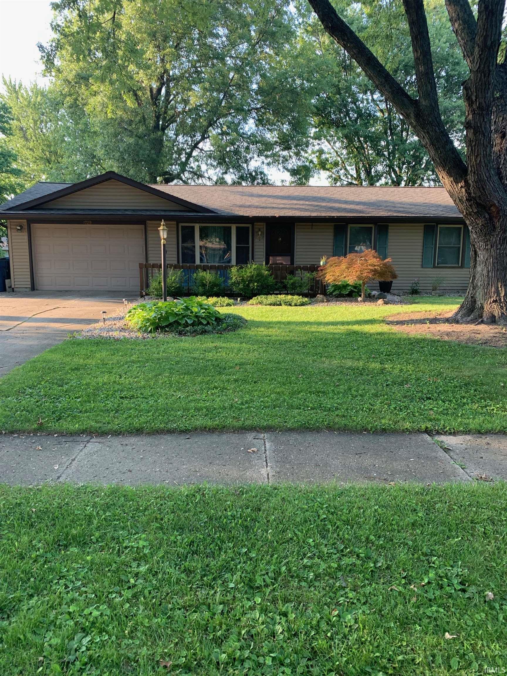 1729 Lopshire
