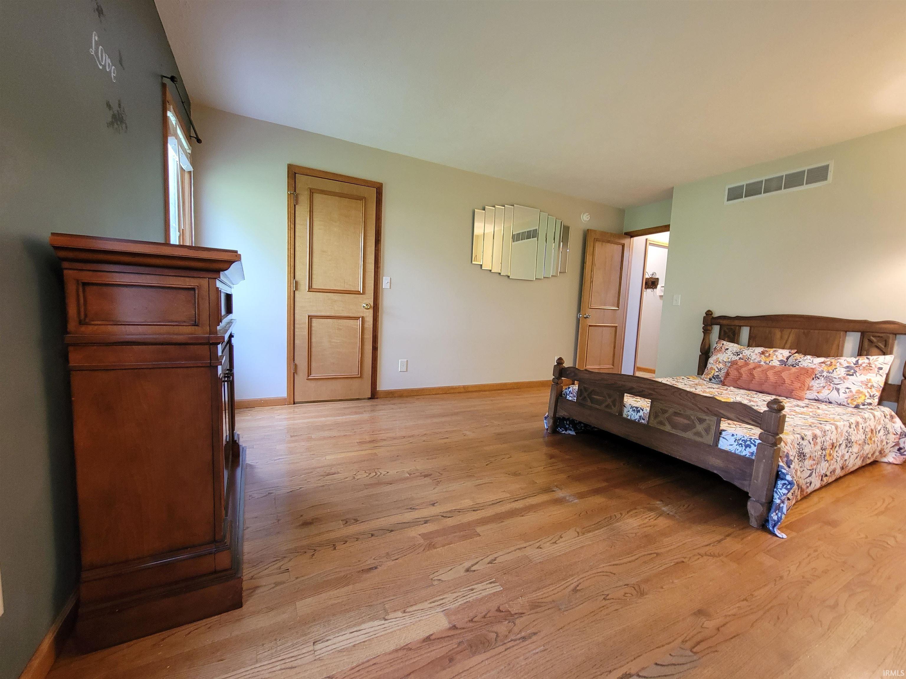 52885 Hill