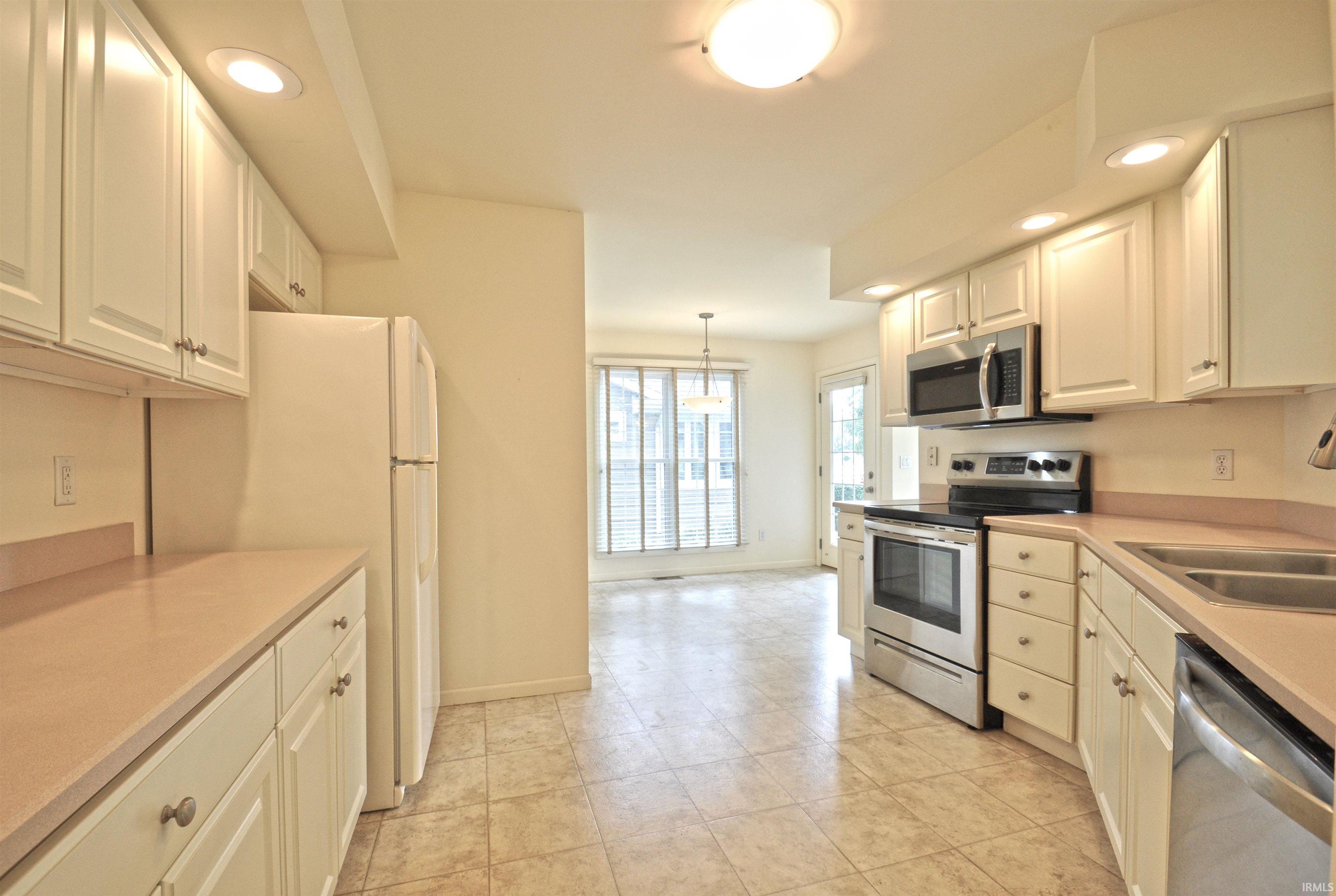 18351 Spring Beach