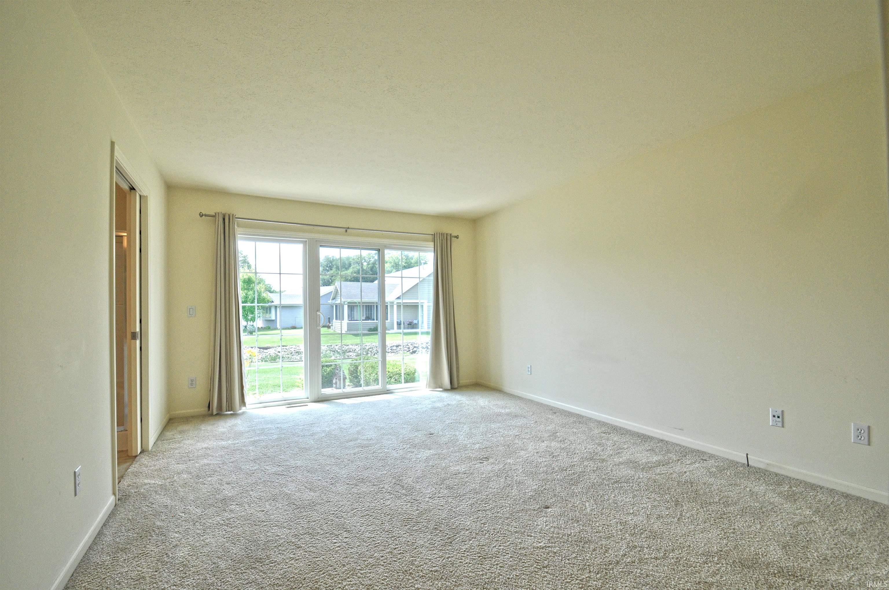 18351 Spring Beach