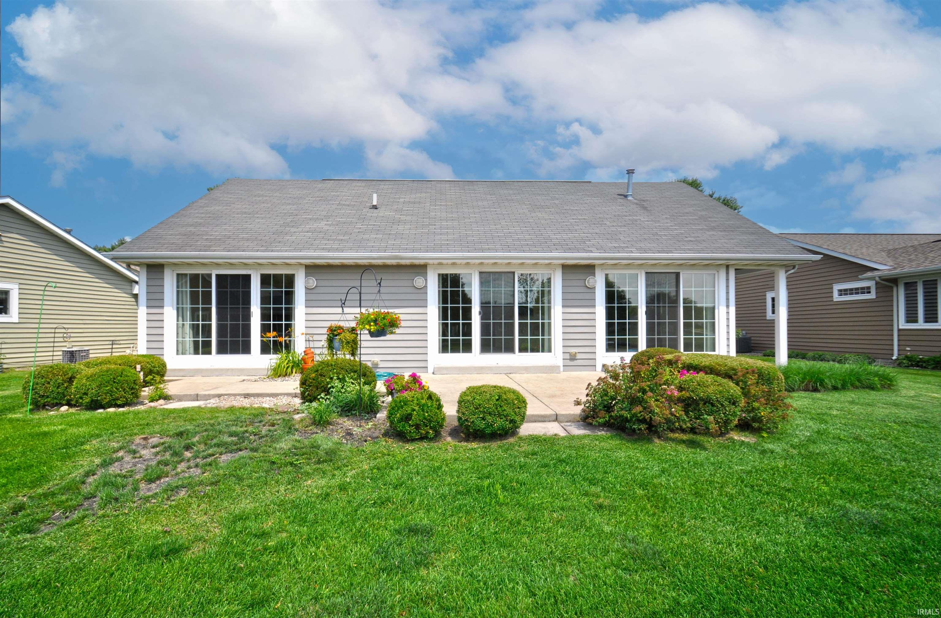 18351 Spring Beach