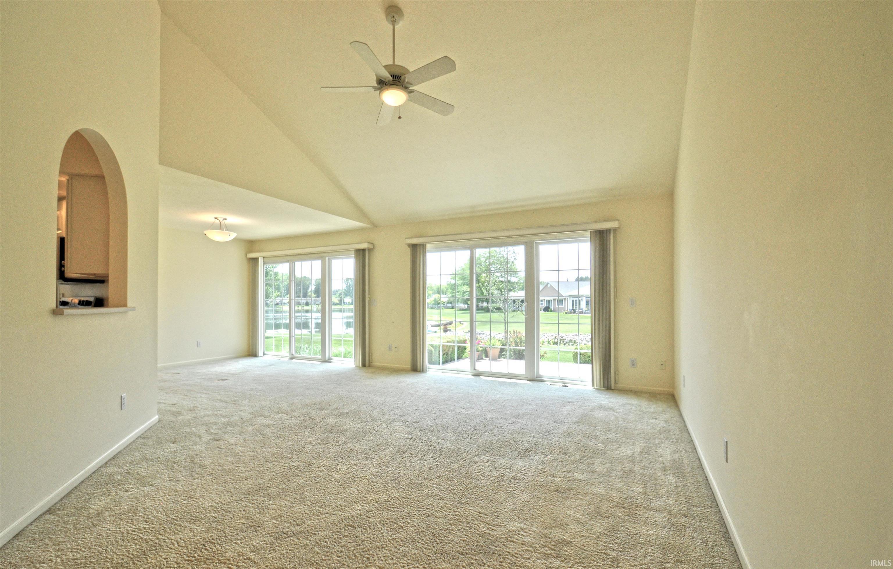 18351 Spring Beach