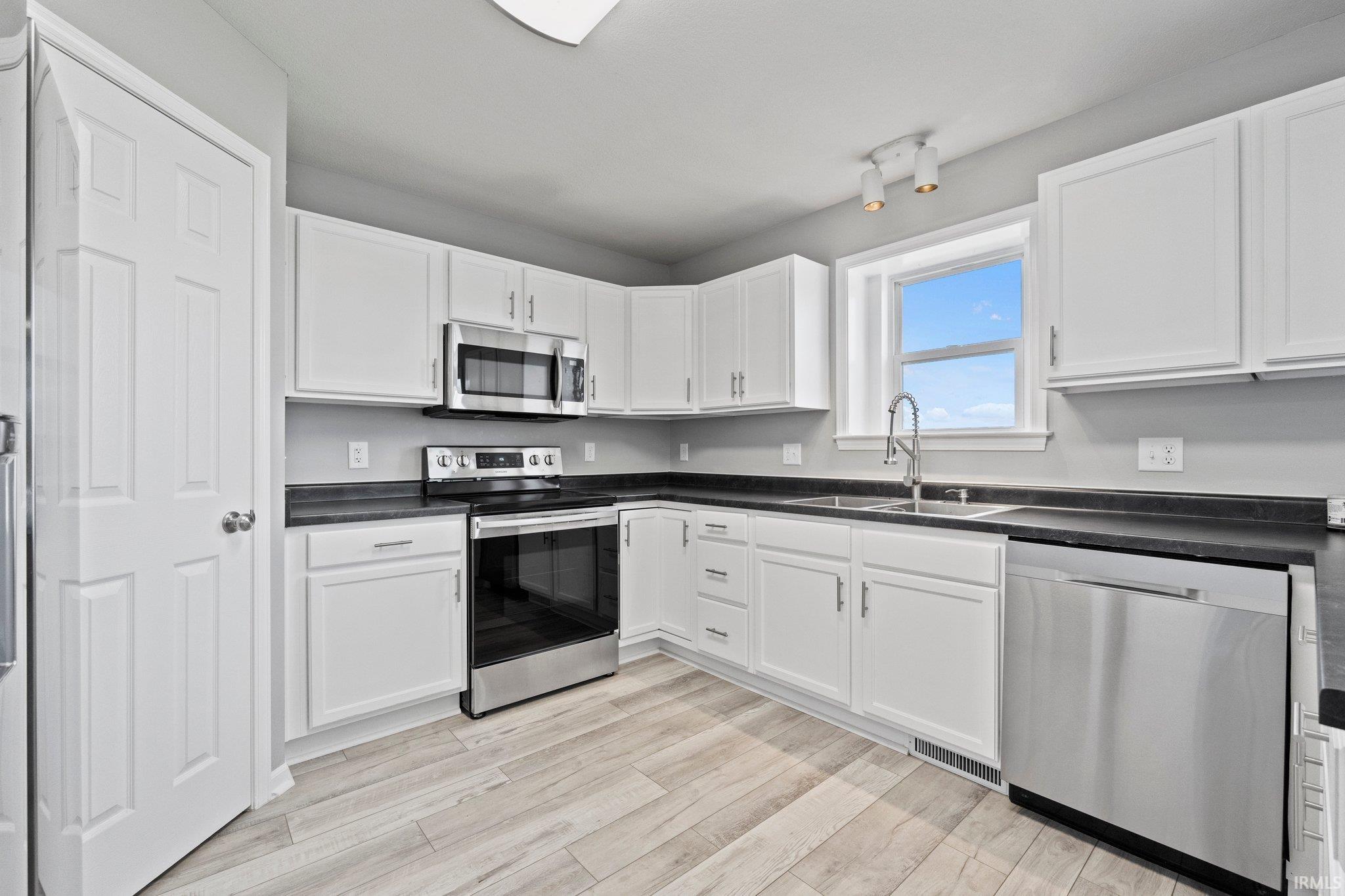 4324 Castle Rock