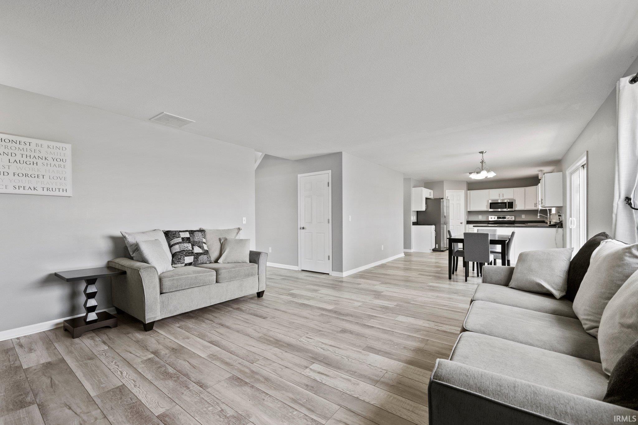 4324 Castle Rock