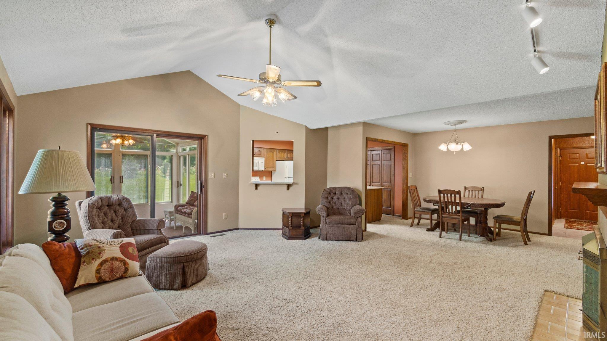 2927 Wood Knoll
