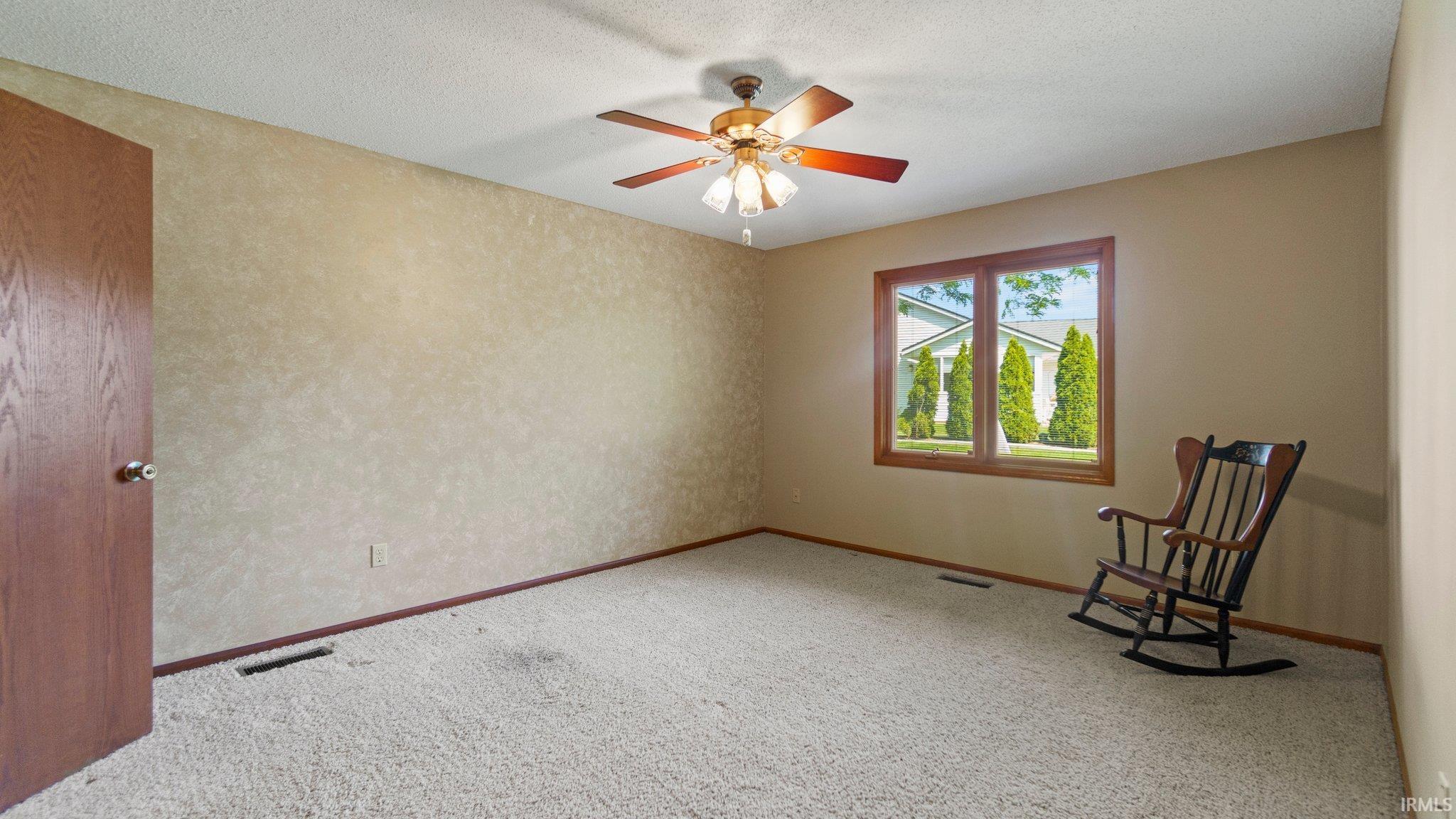 2927 Wood Knoll