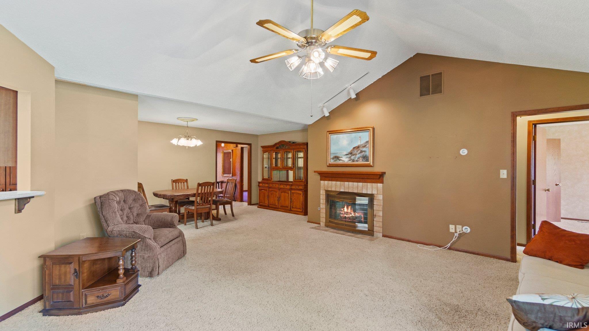 2927 Wood Knoll