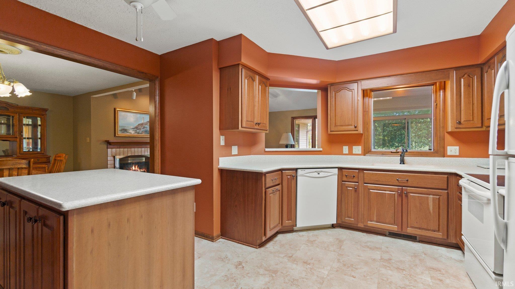 2927 Wood Knoll
