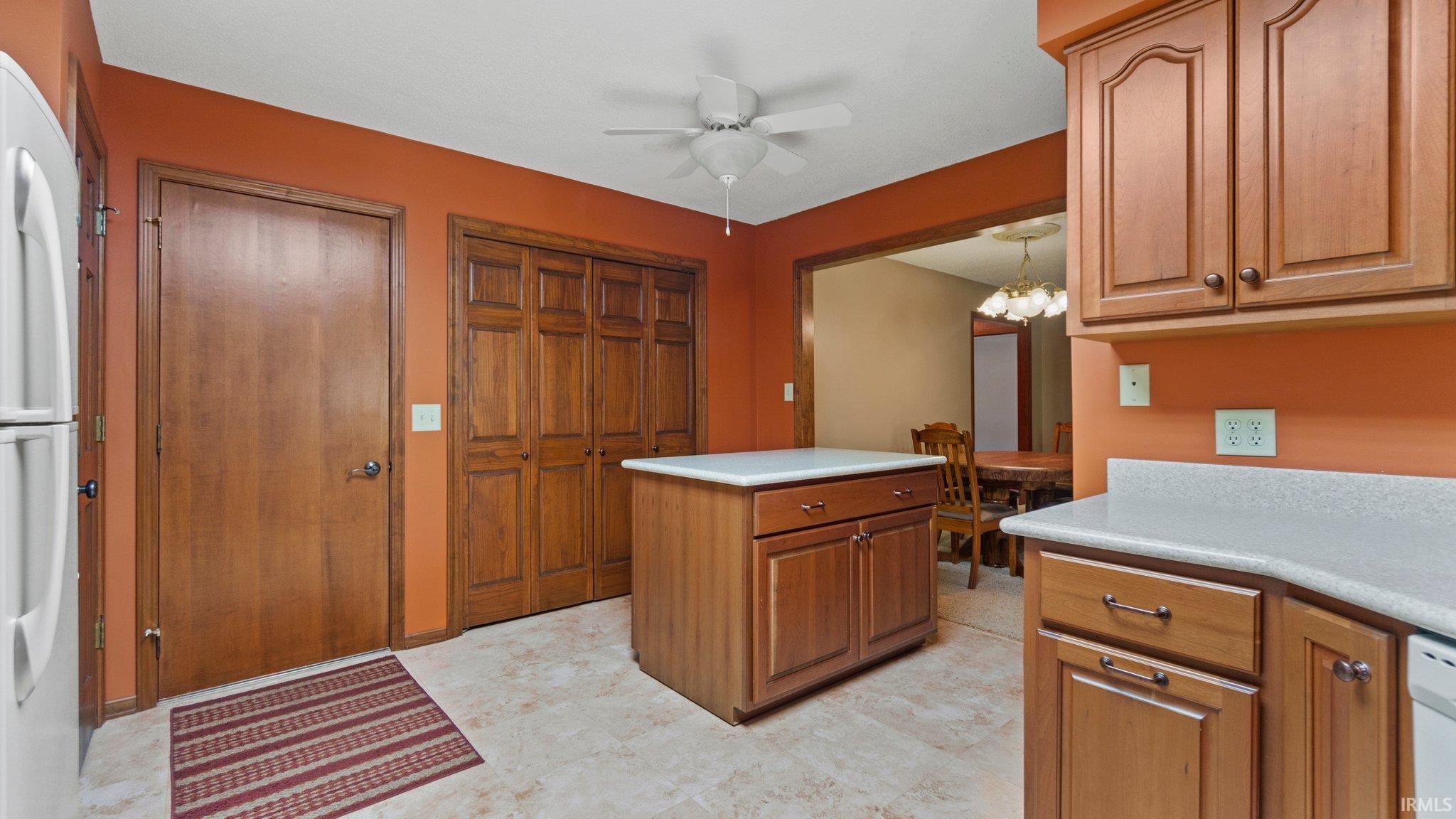 2927 Wood Knoll