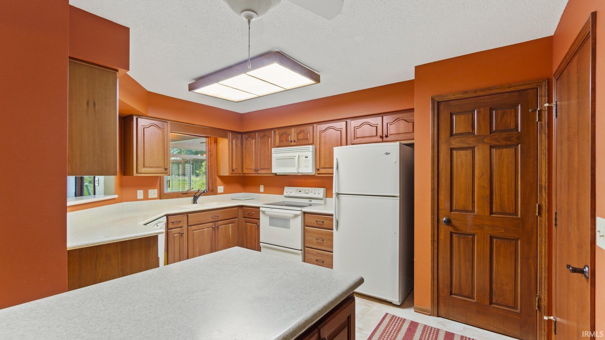 2927 Wood Knoll