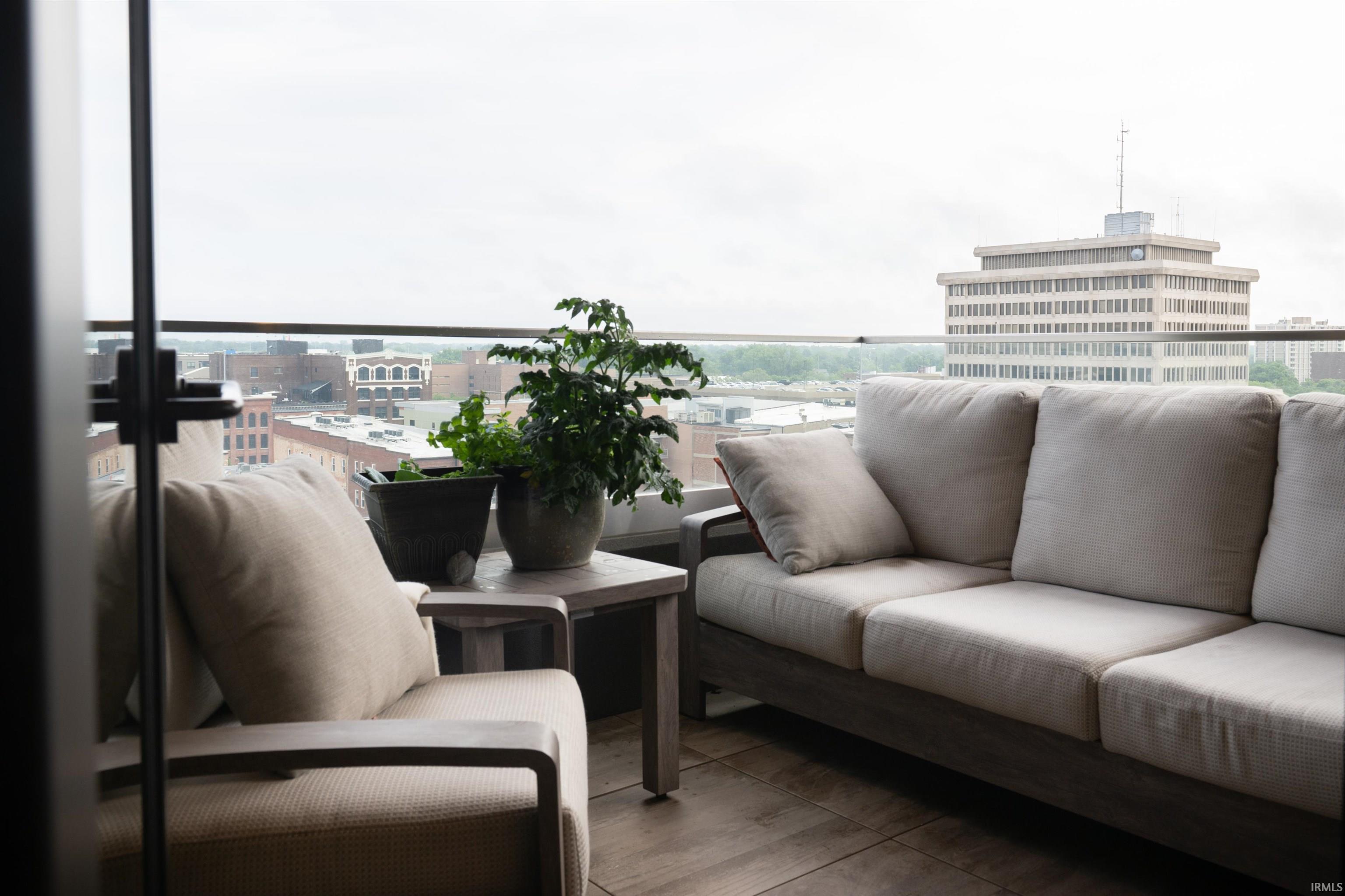 202 Berry, Apt 740