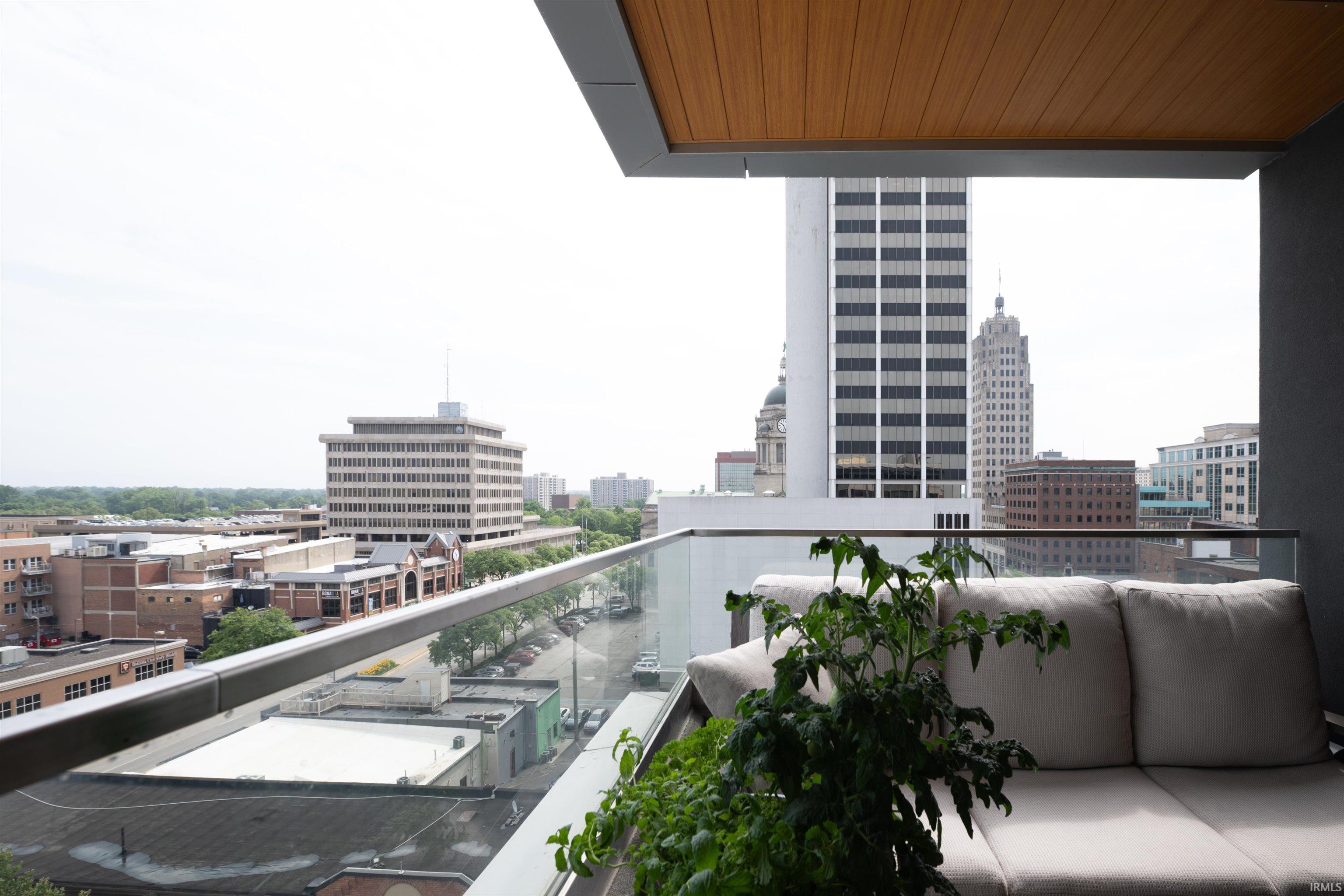 202 Berry, Apt 740