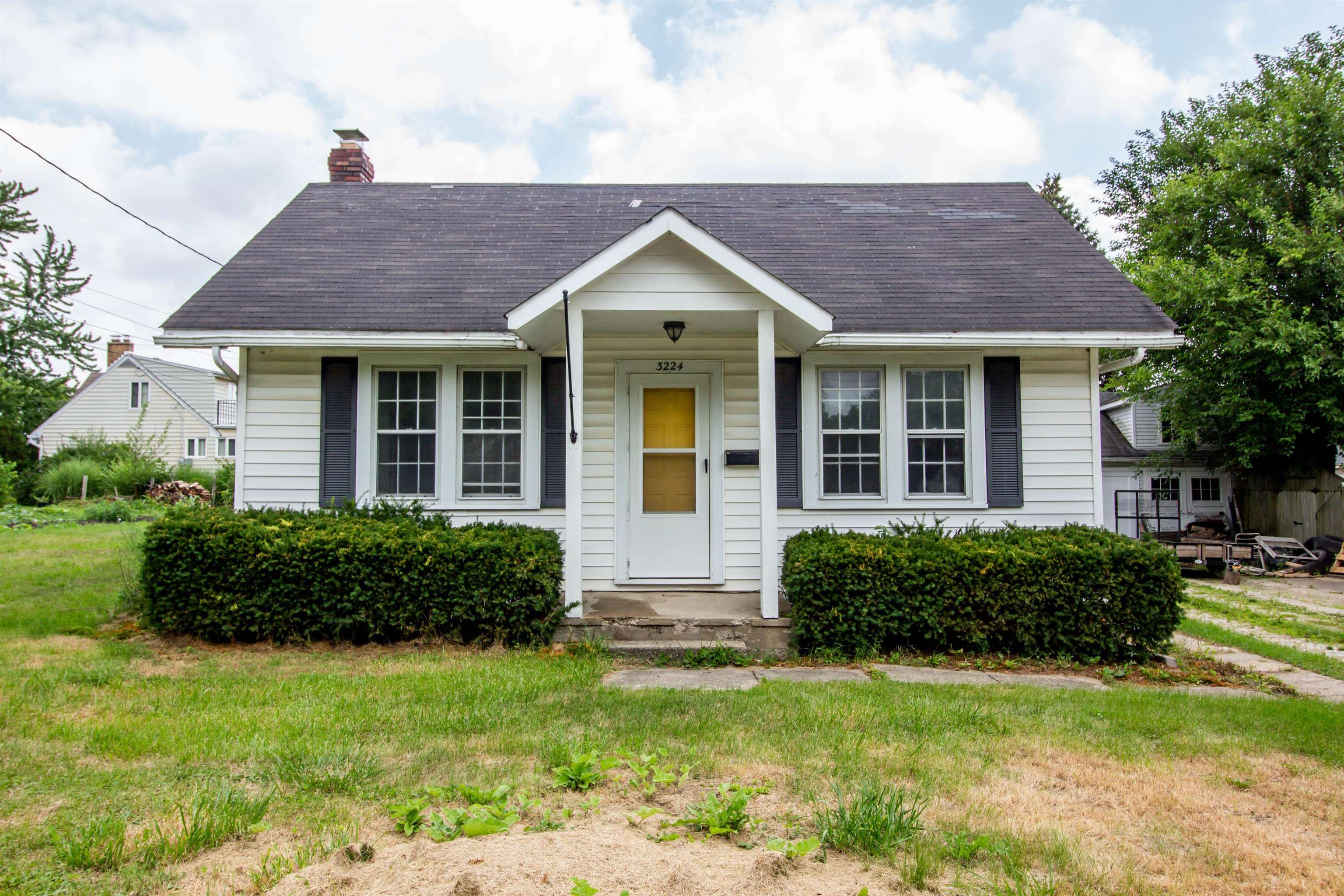 3224 Addison