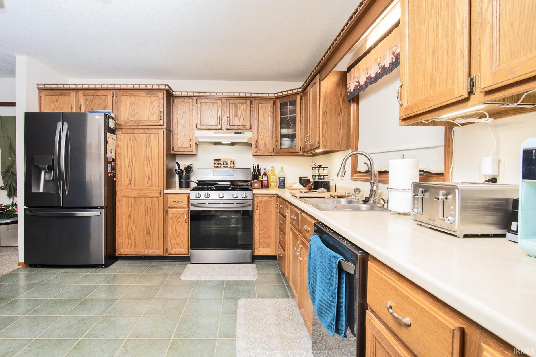 4120 Woodhill