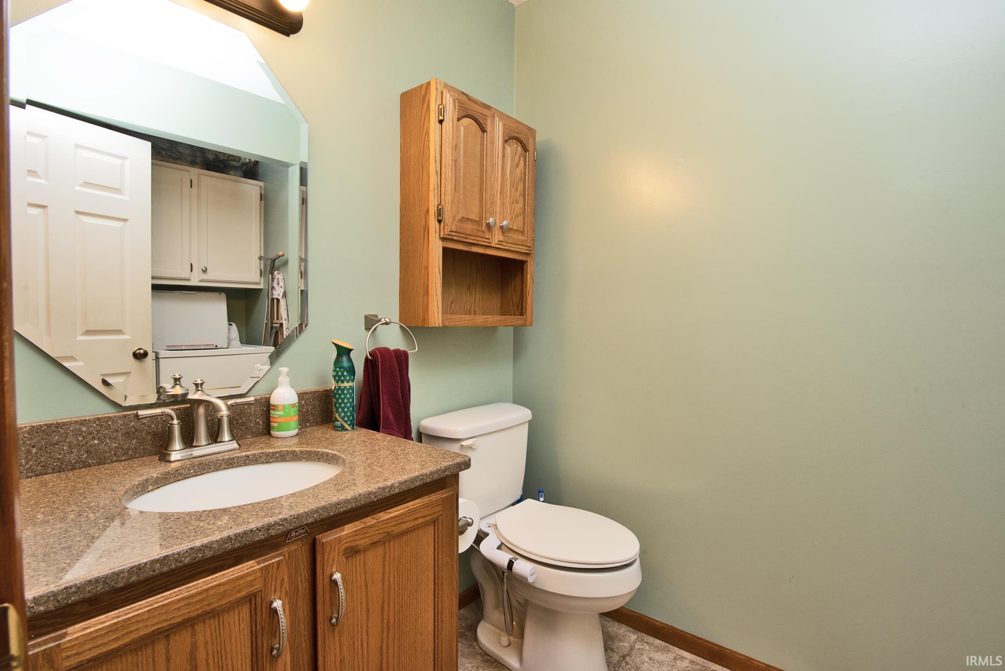 4120 Woodhill