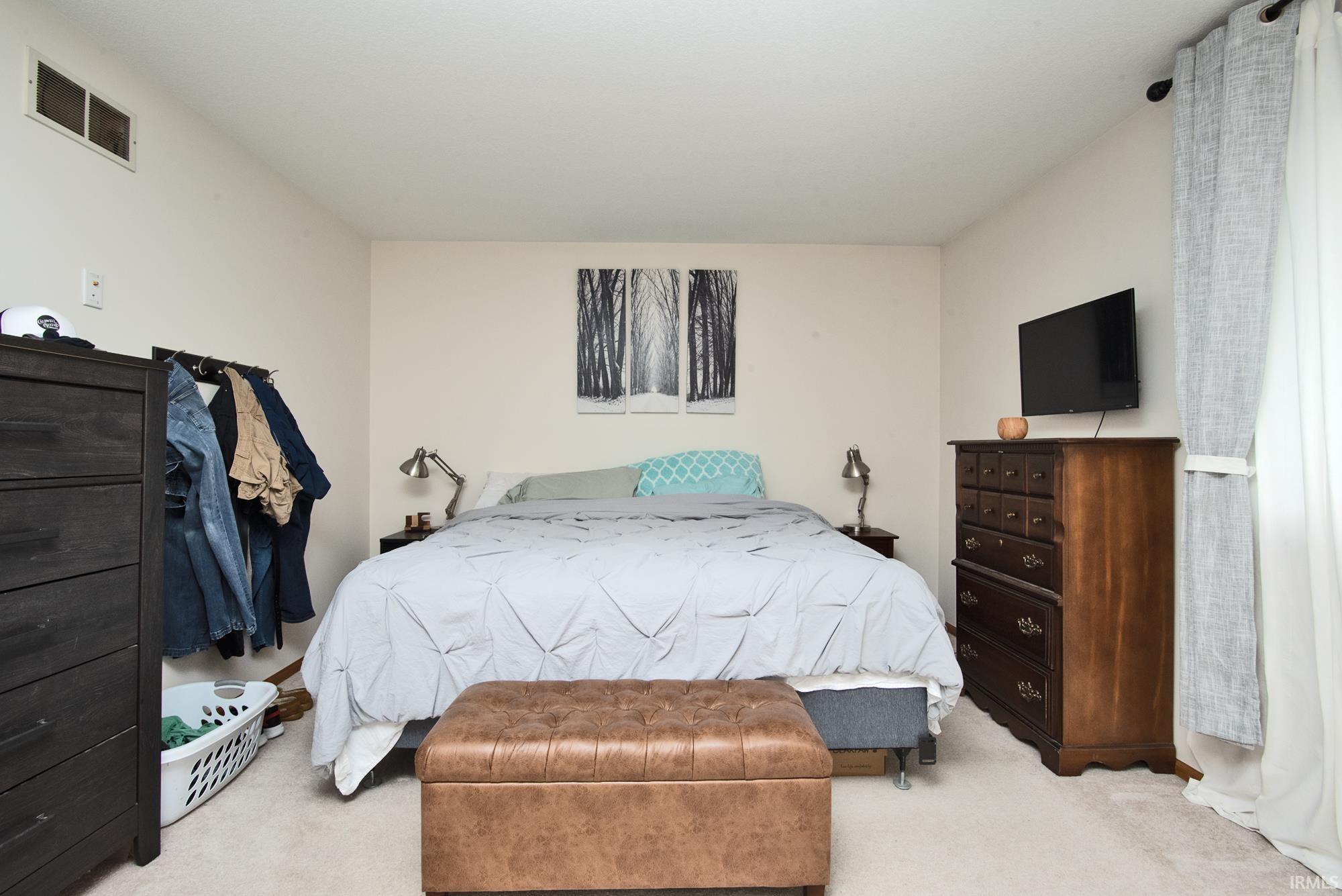 4120 Woodhill