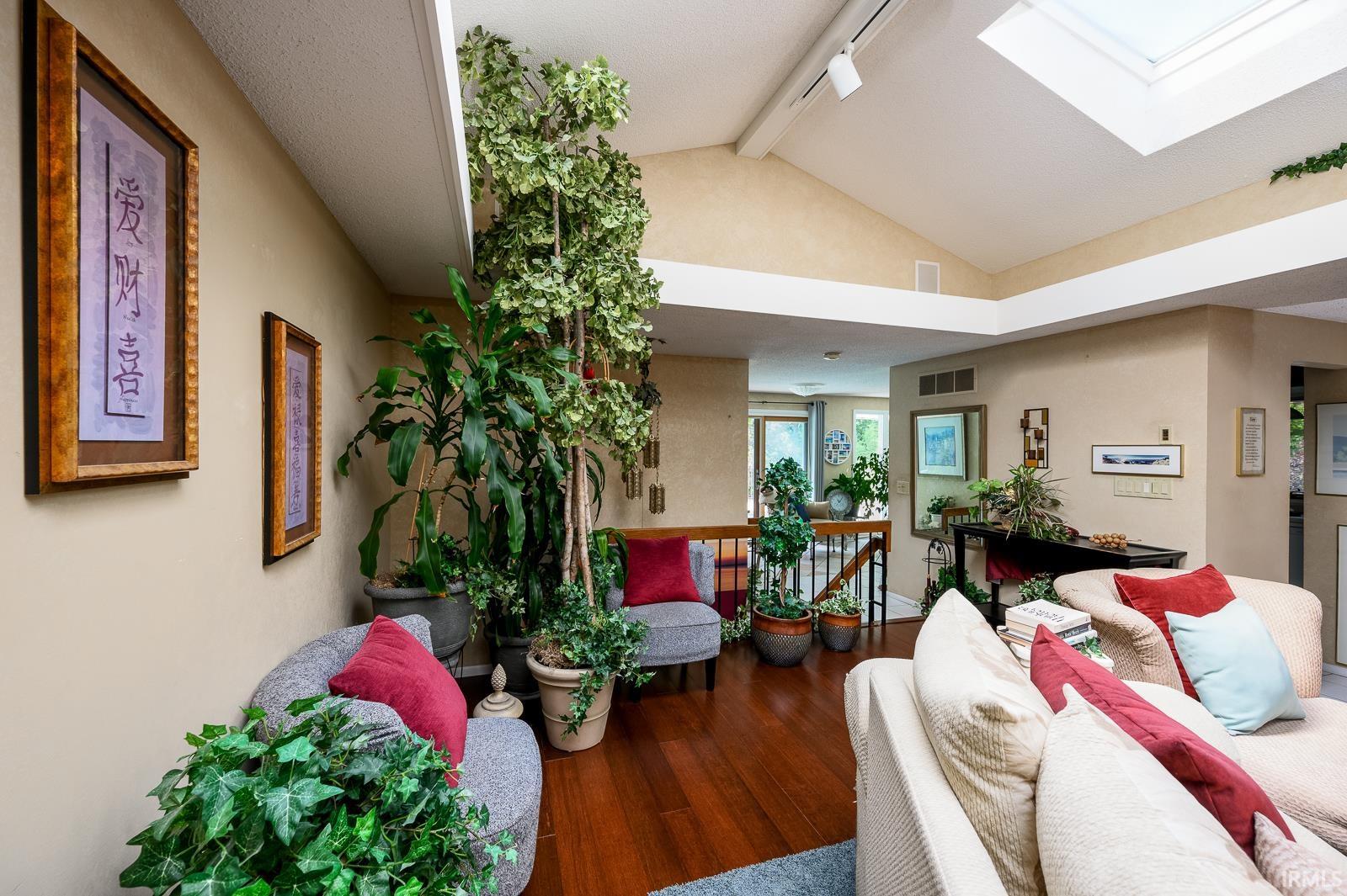 5015 Stratford
