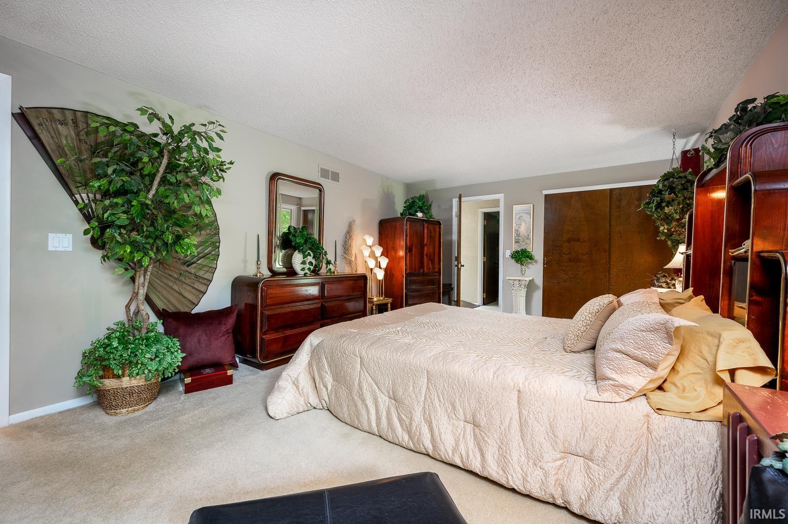 5015 Stratford