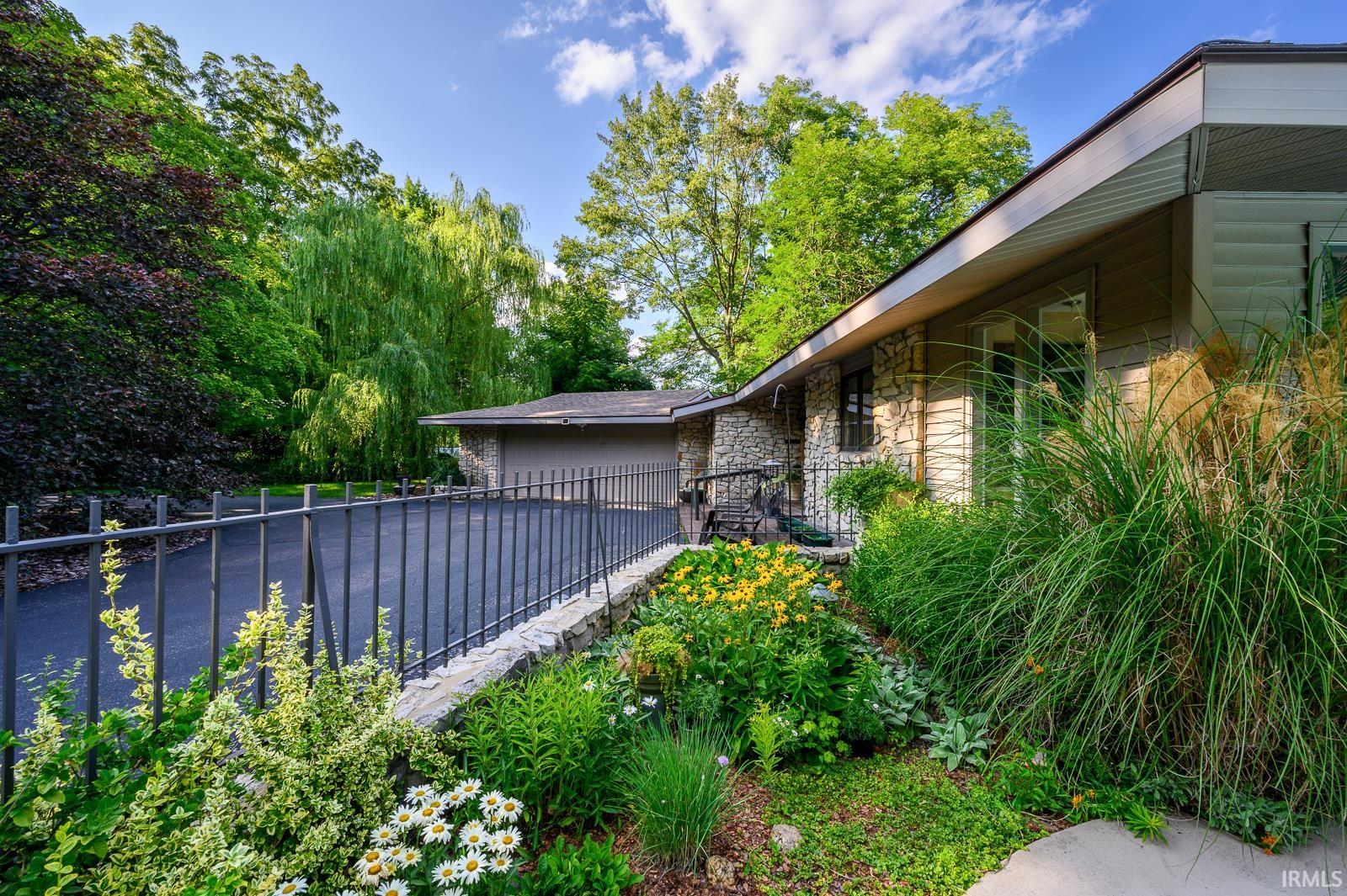 5015 Stratford