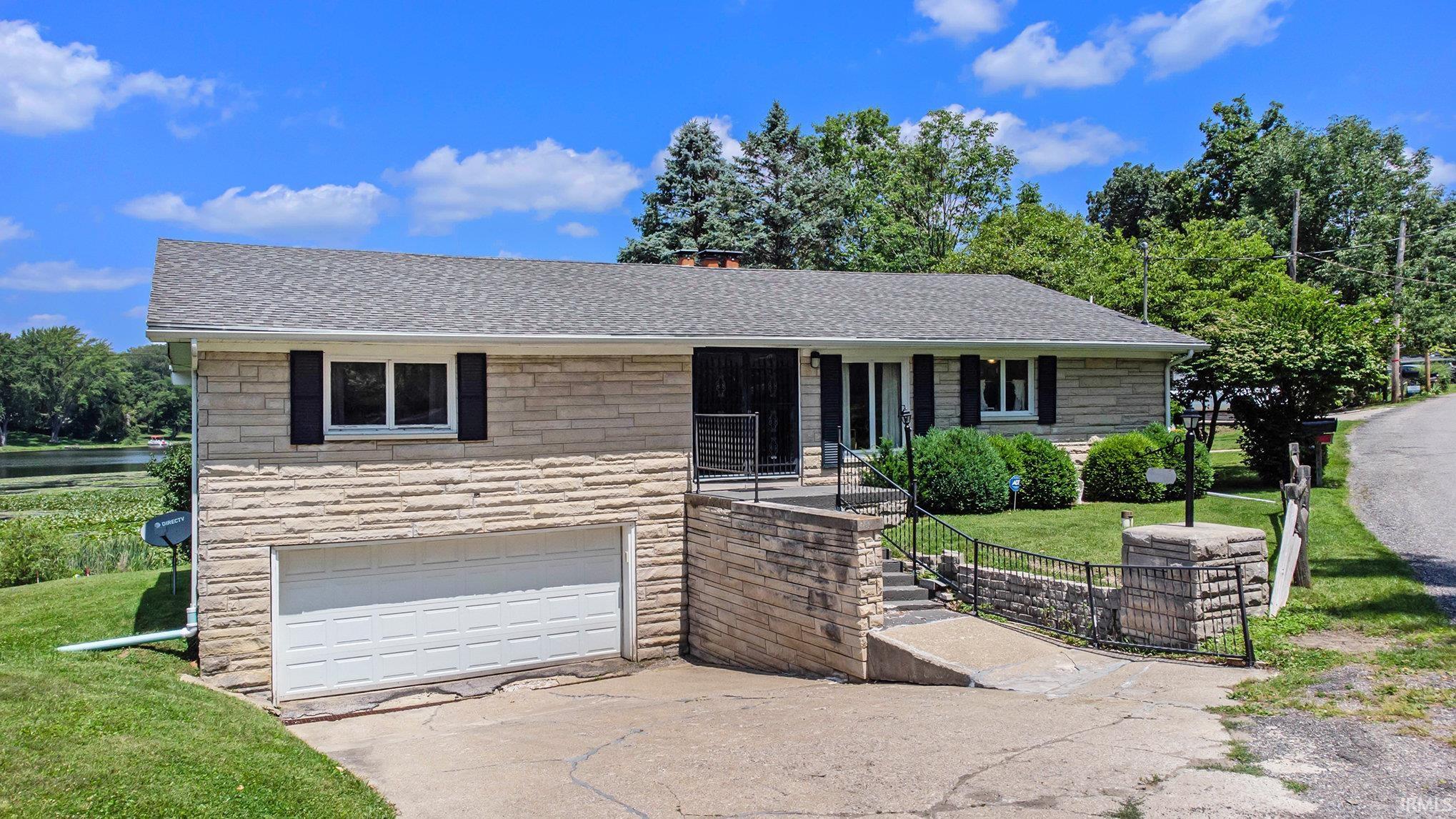 15962 Cook Lake