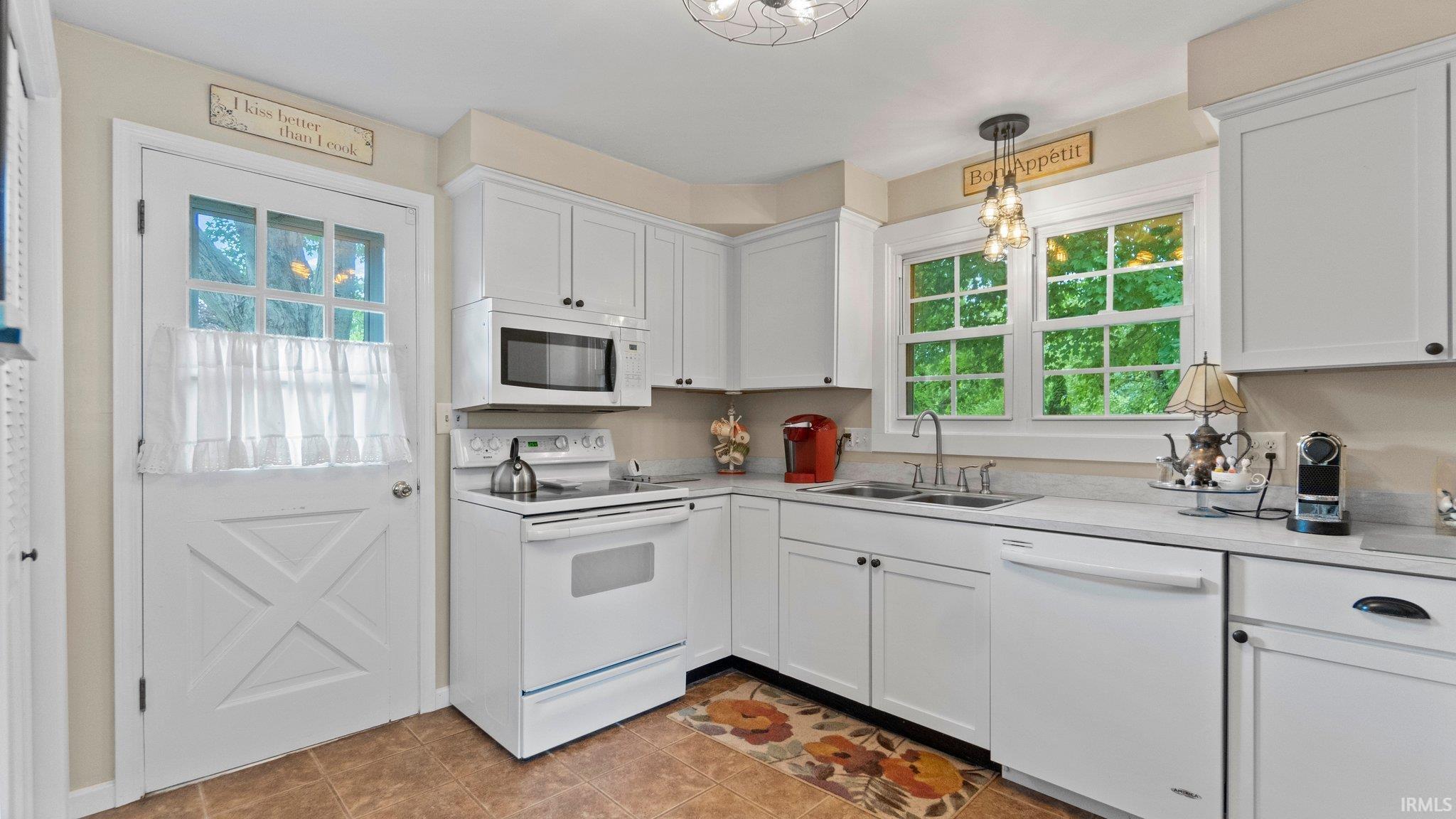 7710 Hope Farm