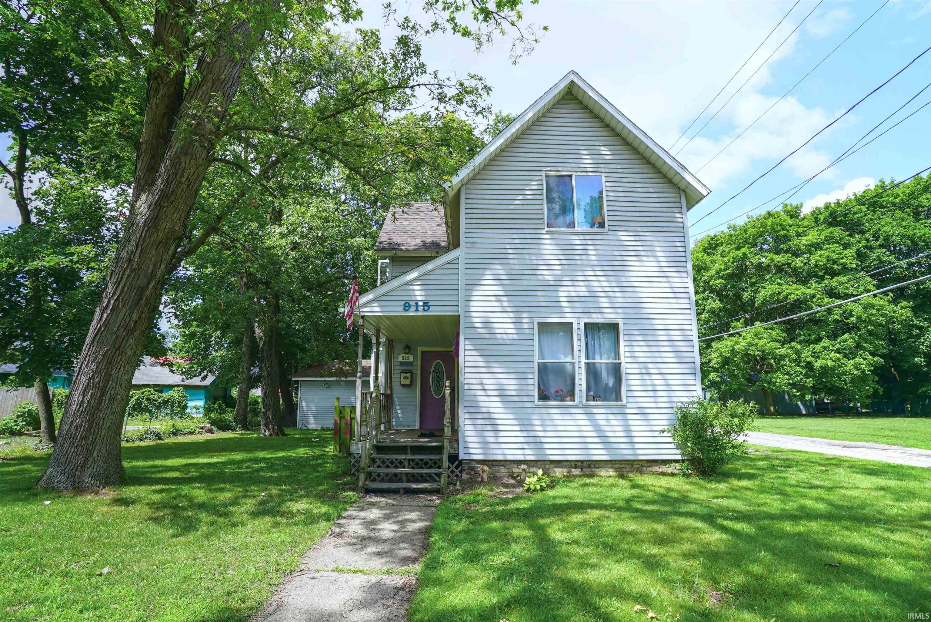 915 Grove