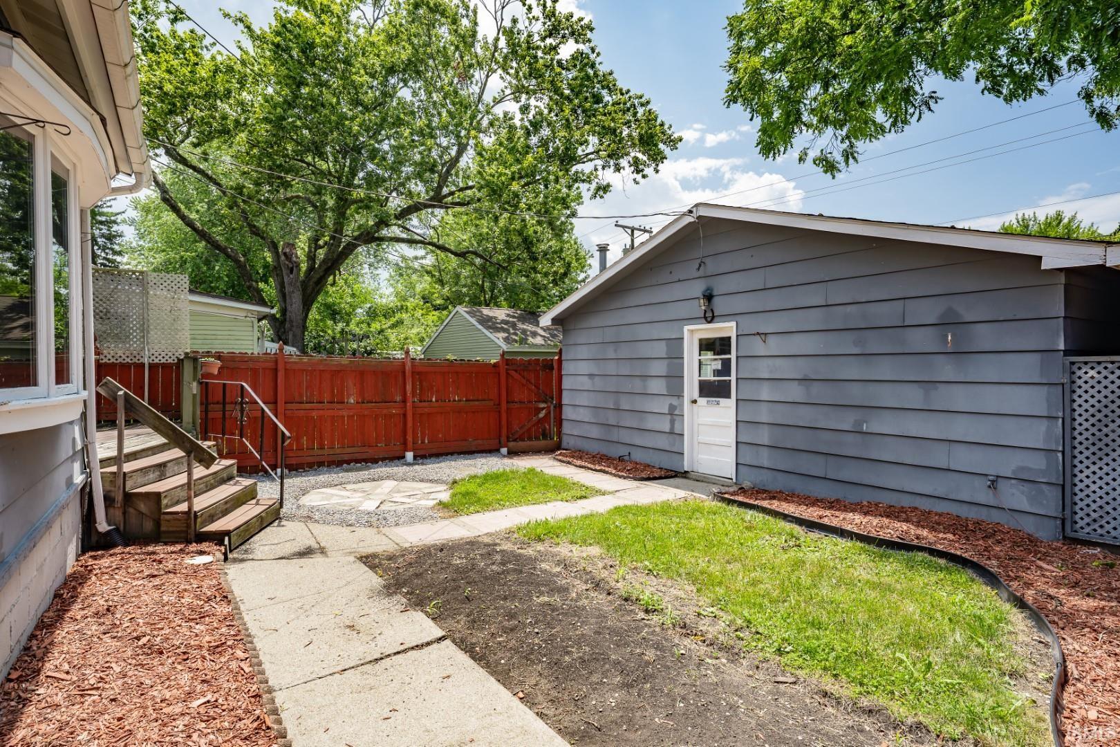 604 Cowen